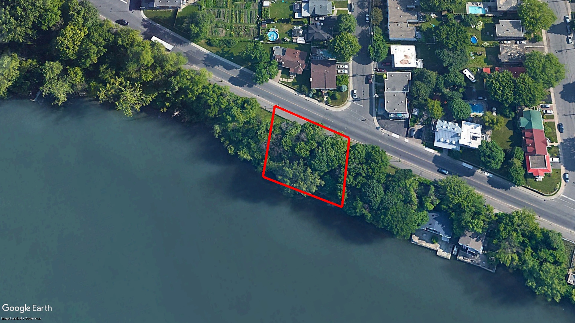 Tax Sale Montreal, Quebec - 040258-59 