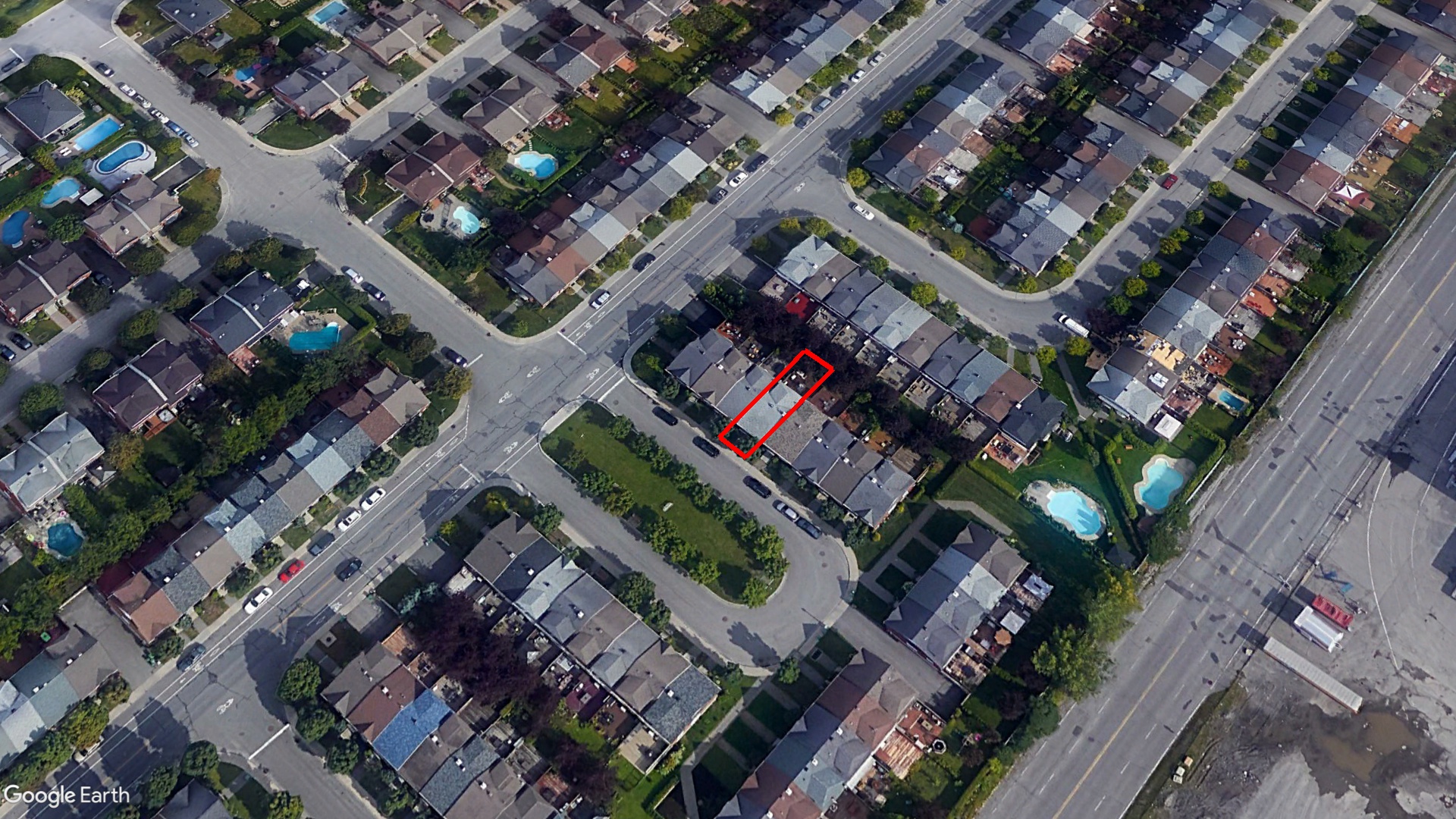 Tax Sale Montreal, Quebec - 050978-12