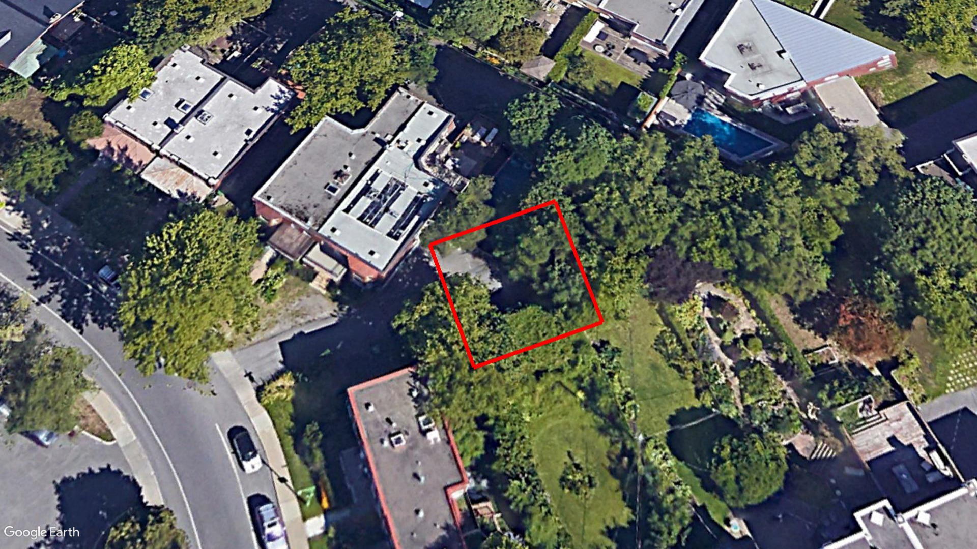 Tax Sale Montreal, Quebec - 030368-63