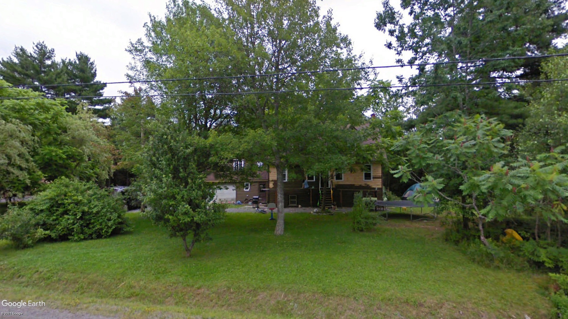 Tax Sale Queens, Nova Scotia - 02968444