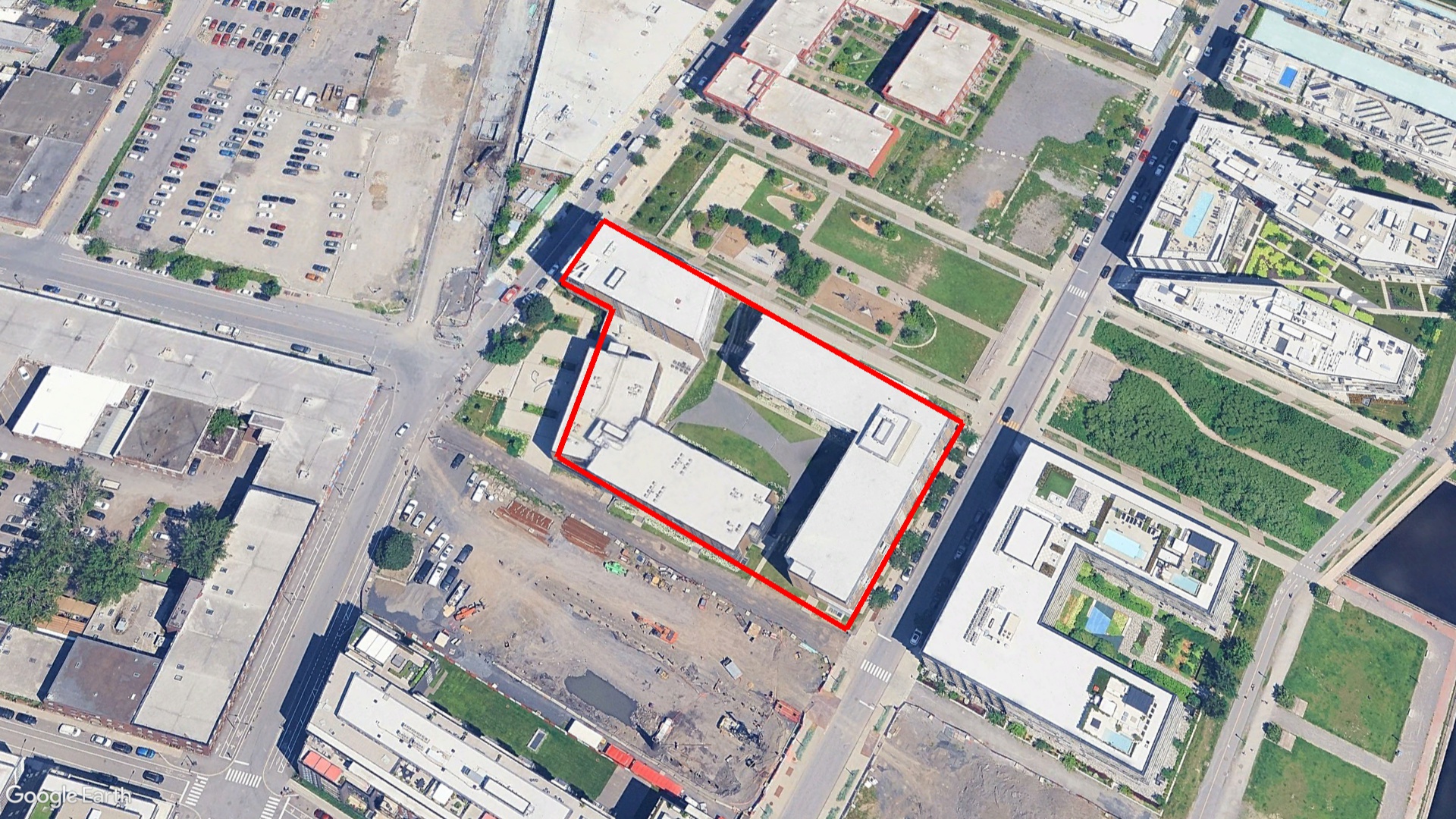 Tax Sale Montreal, Quebec - 120128-29