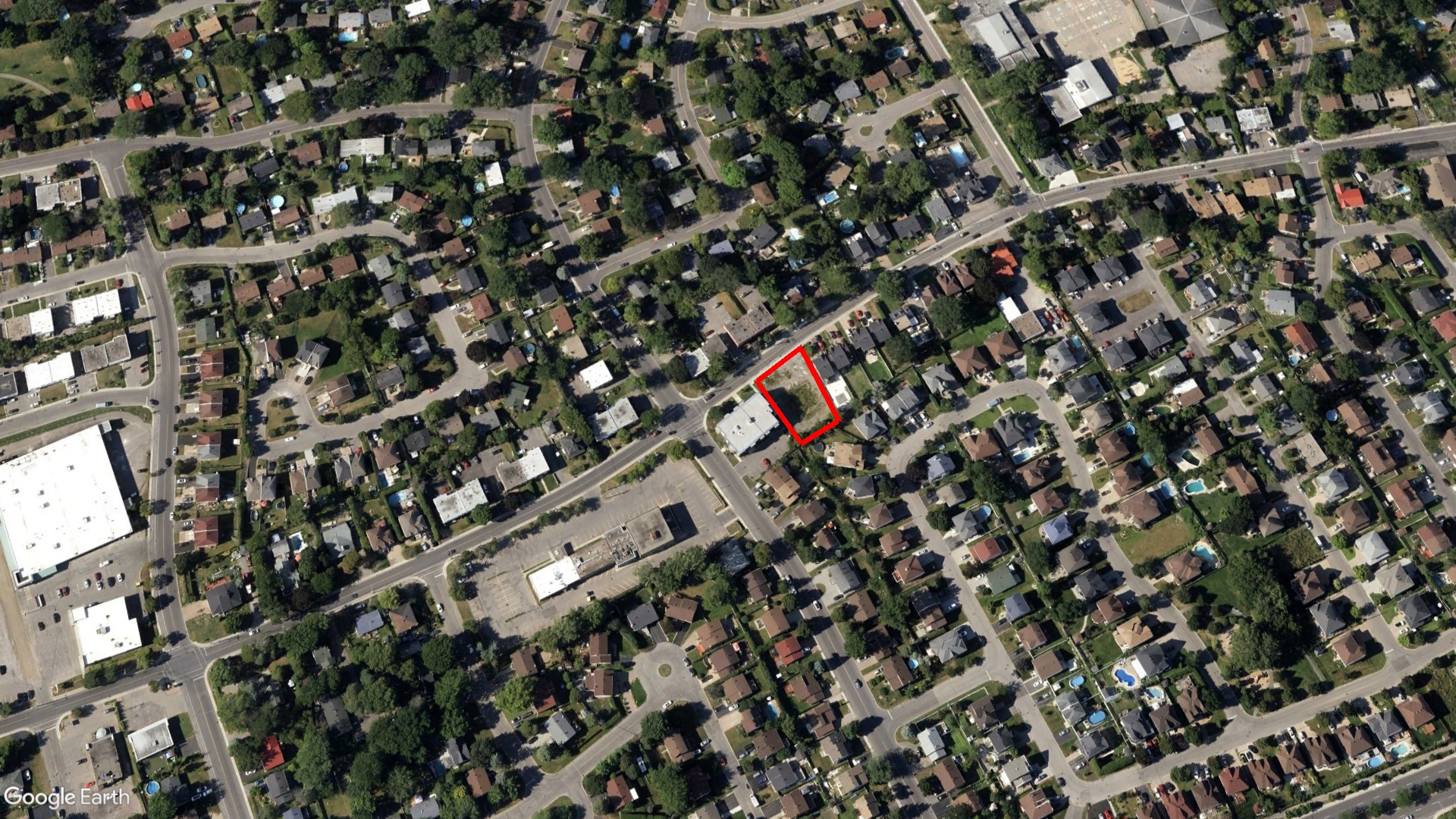 Tax Sale Montreal, Quebec - 040202-34