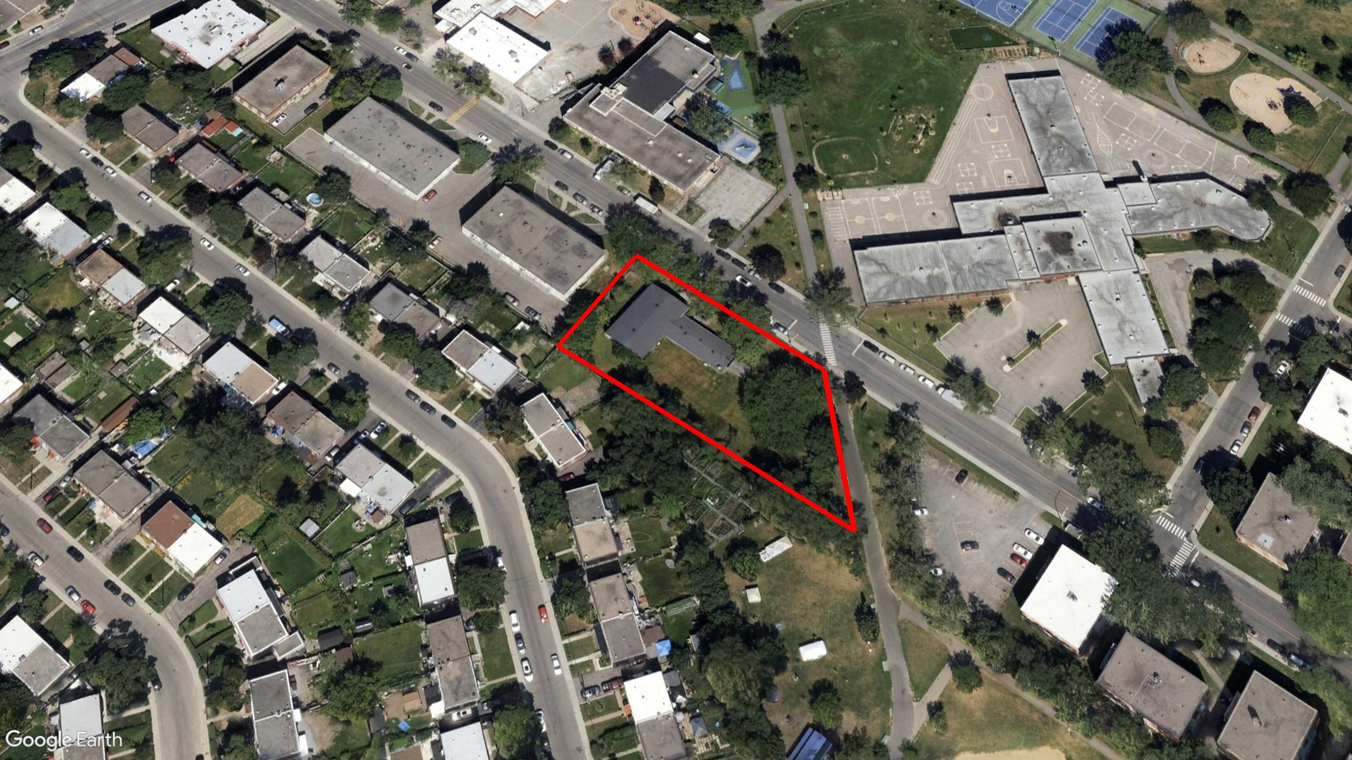 Tax Sale Montreal, Quebec - 040359-90