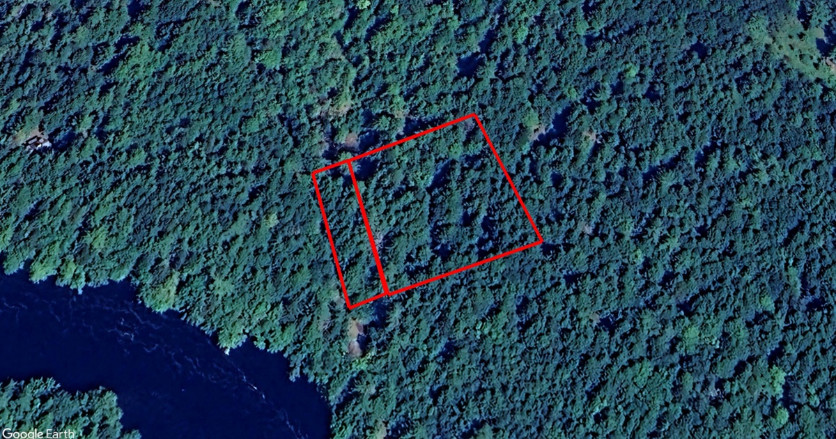 Tax Sale in Lunenburg, Nova Scotia hmq3 no 10 hwy west northfield