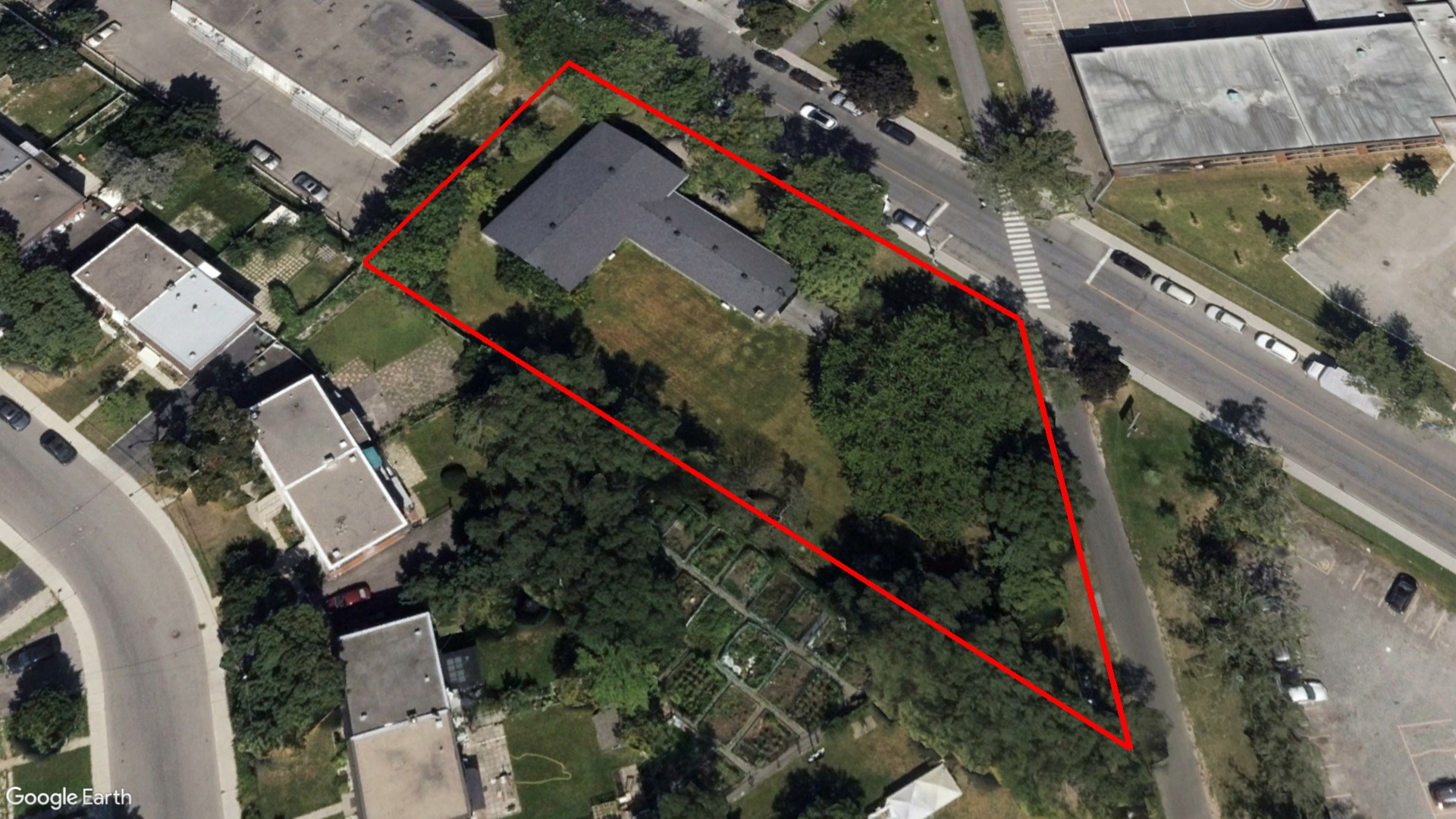 Tax Sale Montreal, Quebec - 040359-90