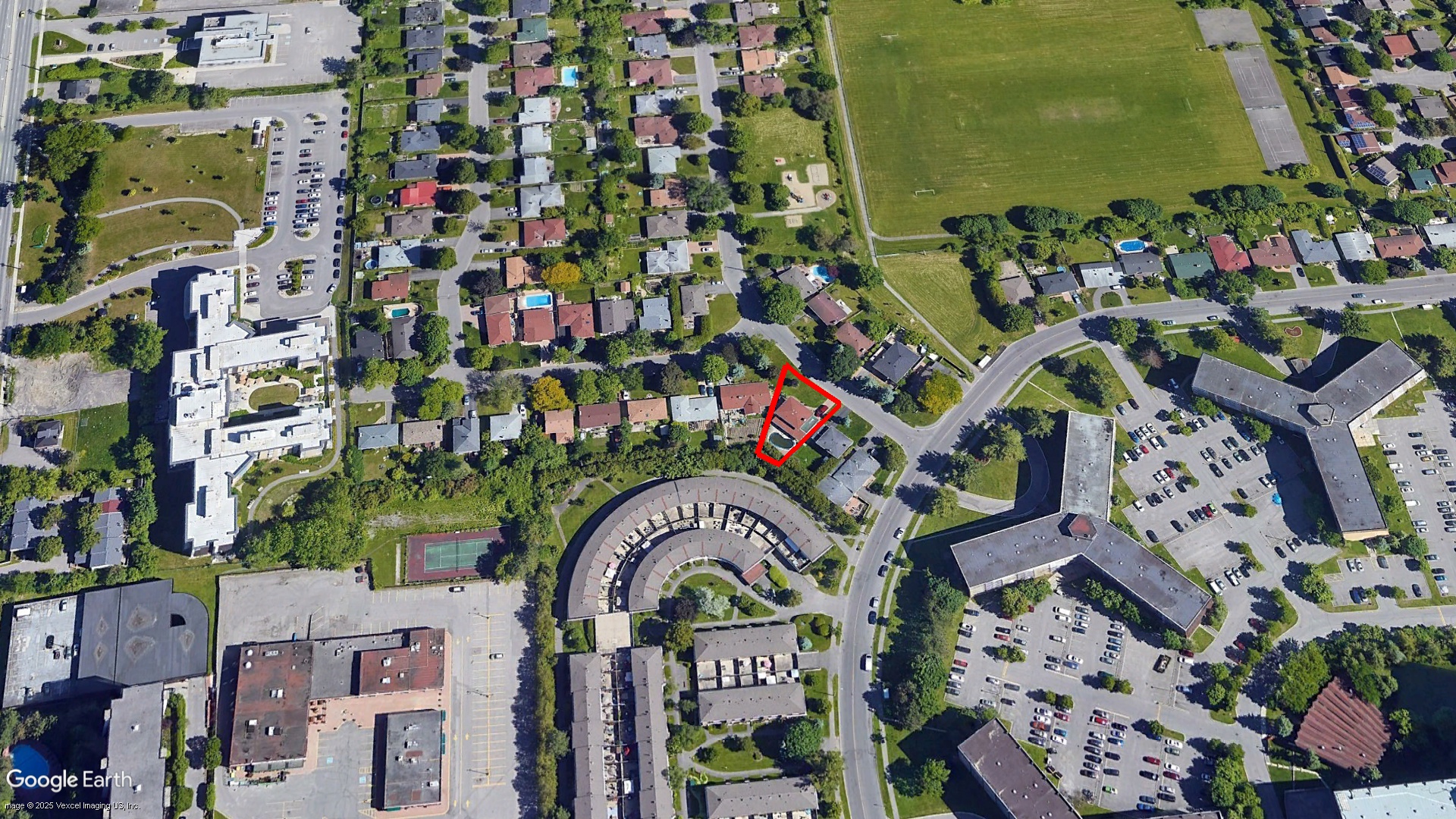 Tax Sale Ottawa, Ontario - 0614.116.201.69400.0000