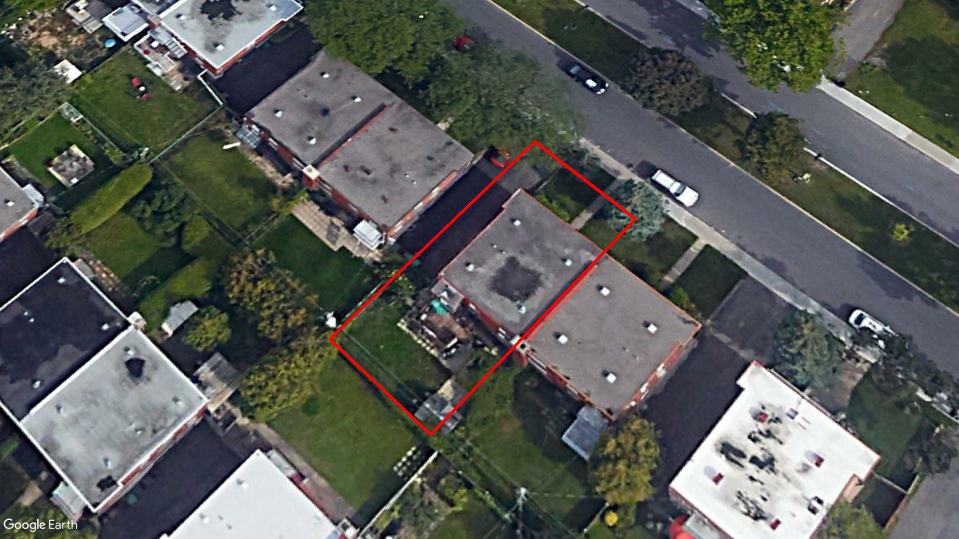 Tax Sale Montreal, Quebec - 041001-34