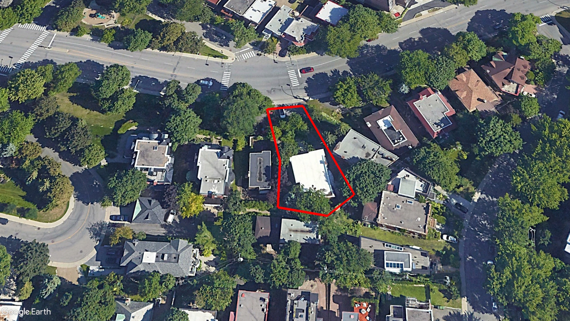 Tax Sale Montreal, Quebec - 030392-19