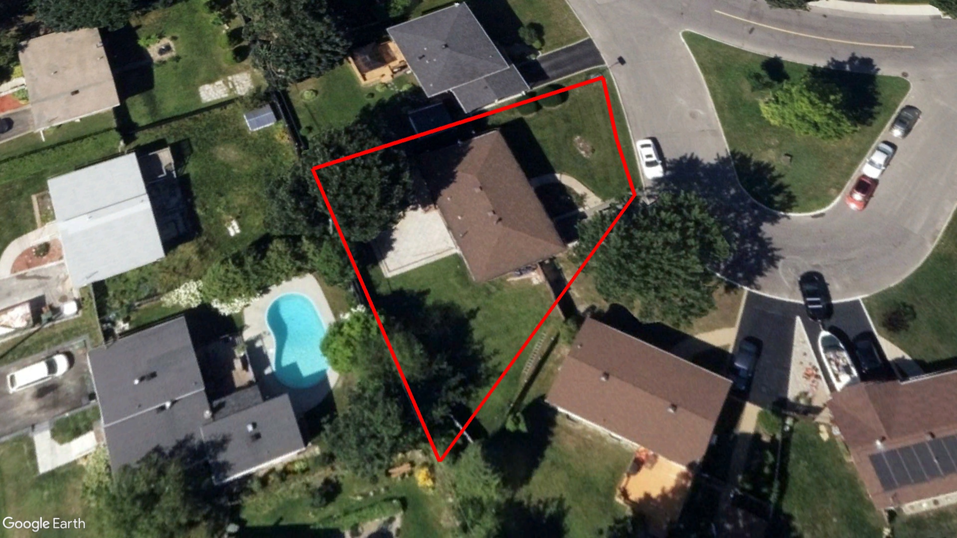 Tax Sale Montreal, Quebec - 040104-55