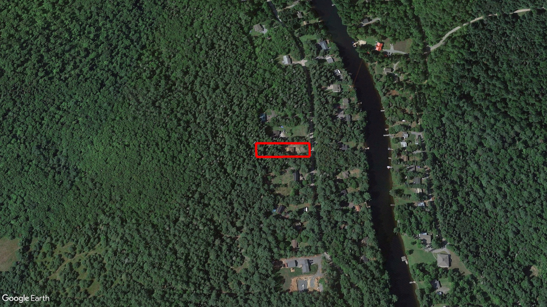 Tax Sale Huntsville, Ontario - 44 42 040 004 01800 0000