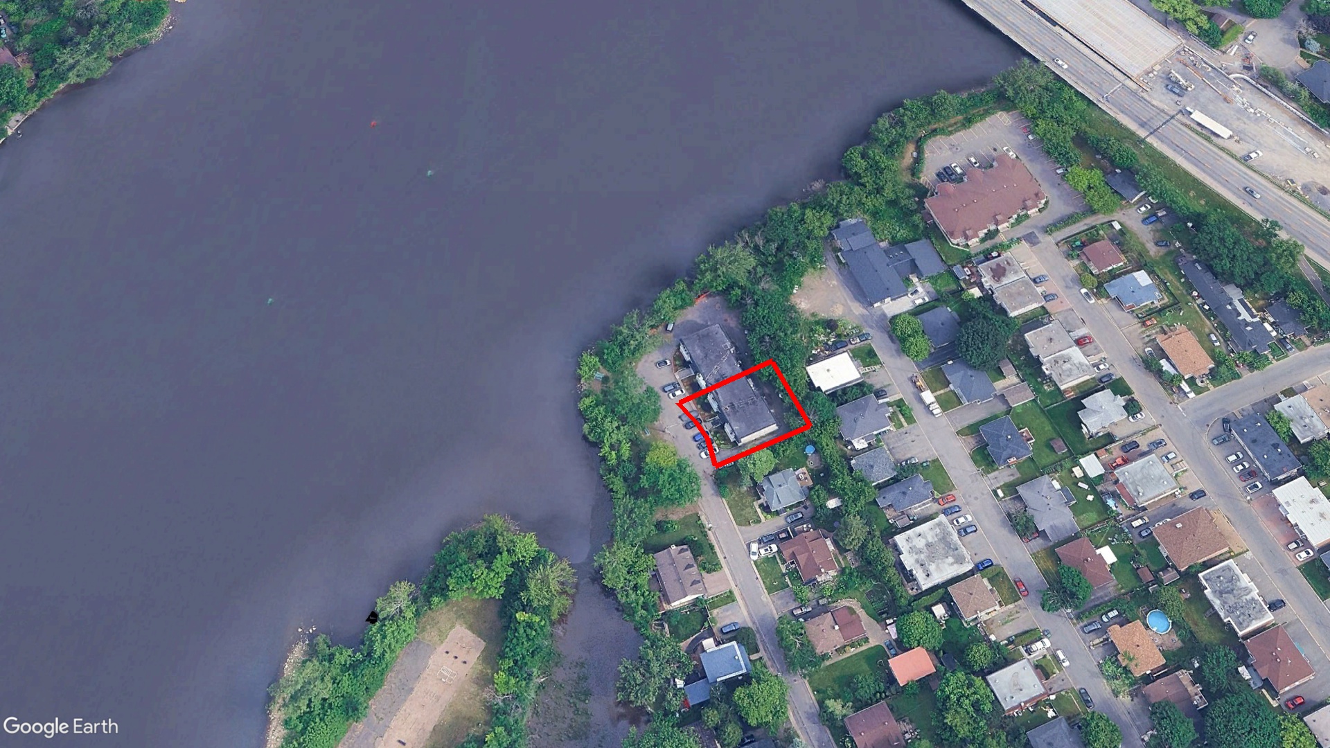 Tax Sale Montreal, Quebec - 051330-60