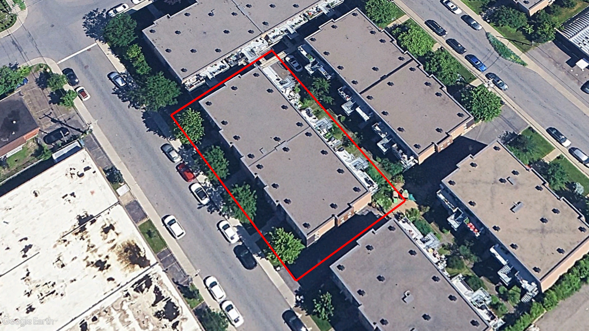 Tax Sale Montreal, Quebec - 052454-87