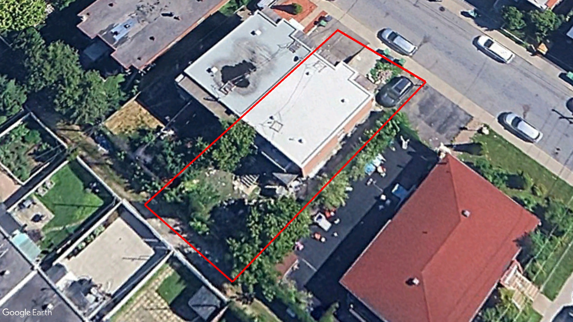 Tax Sale Montreal, Quebec - 020727-72