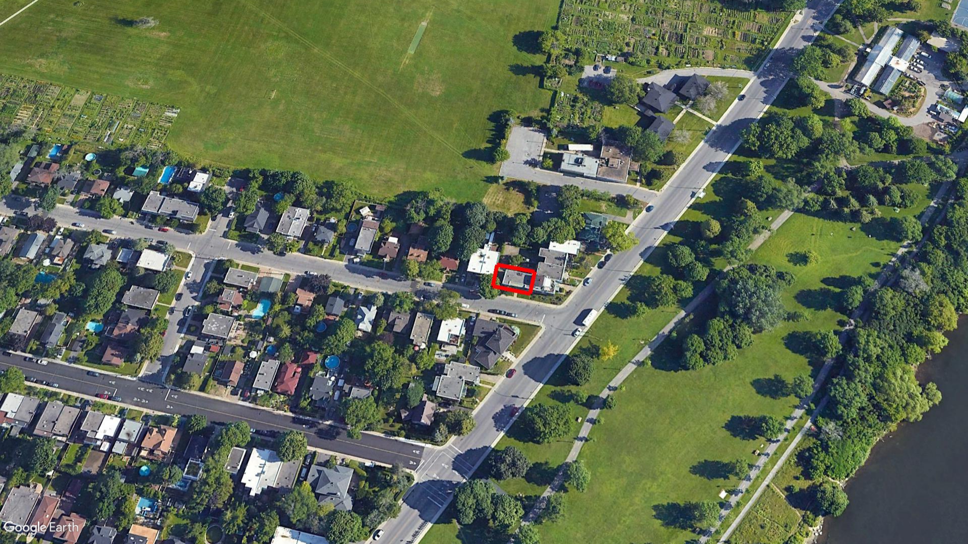 Tax Sale Montreal, Quebec - 010520-77