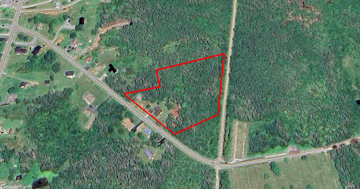 Tax Sale in Barrington, Nova Scotia 61 cemetery rd, lwr wood’s hbr