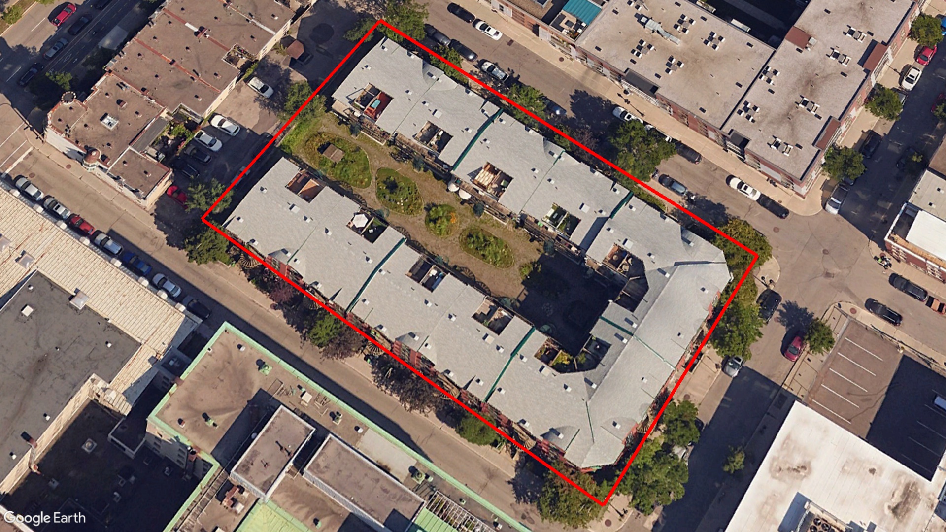 Tax Sale Montreal, Quebec - 110617-30