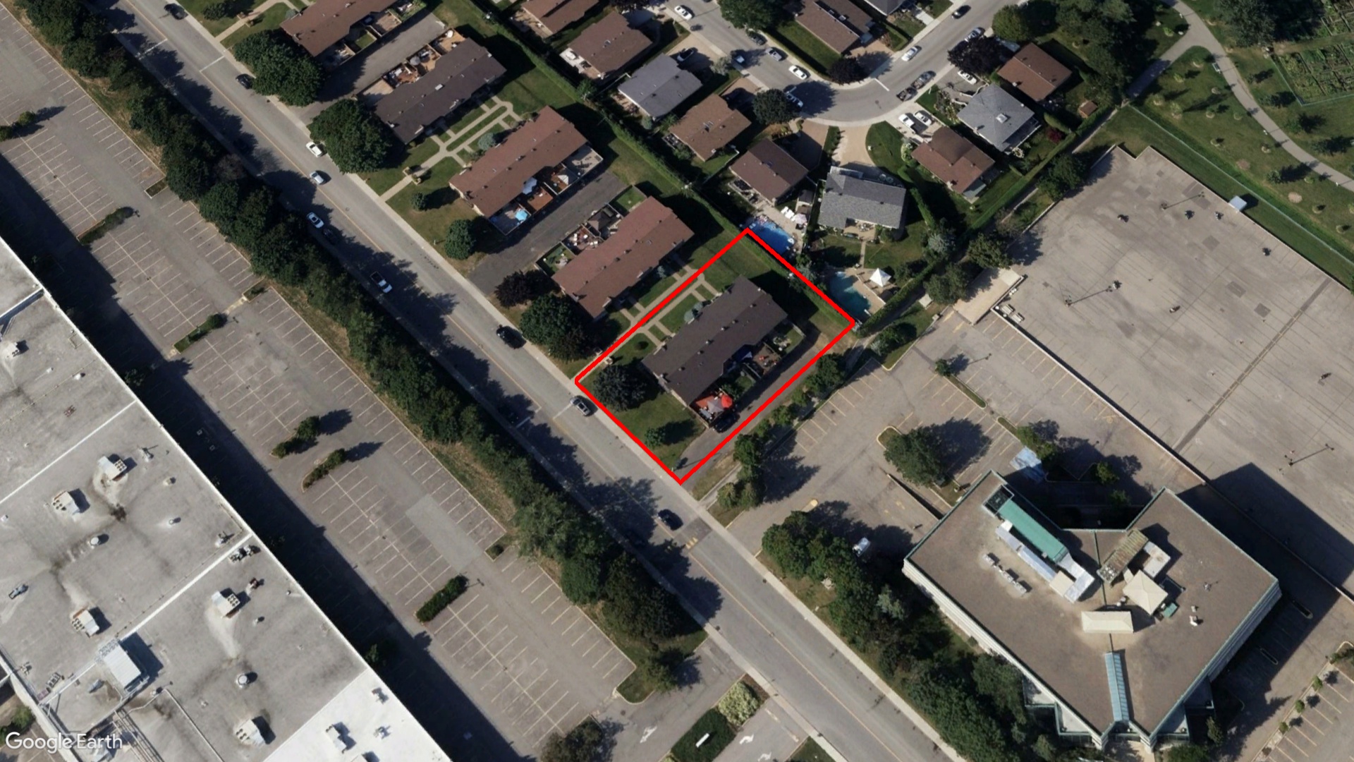 Tax Sale Montreal, Quebec - 041231-85