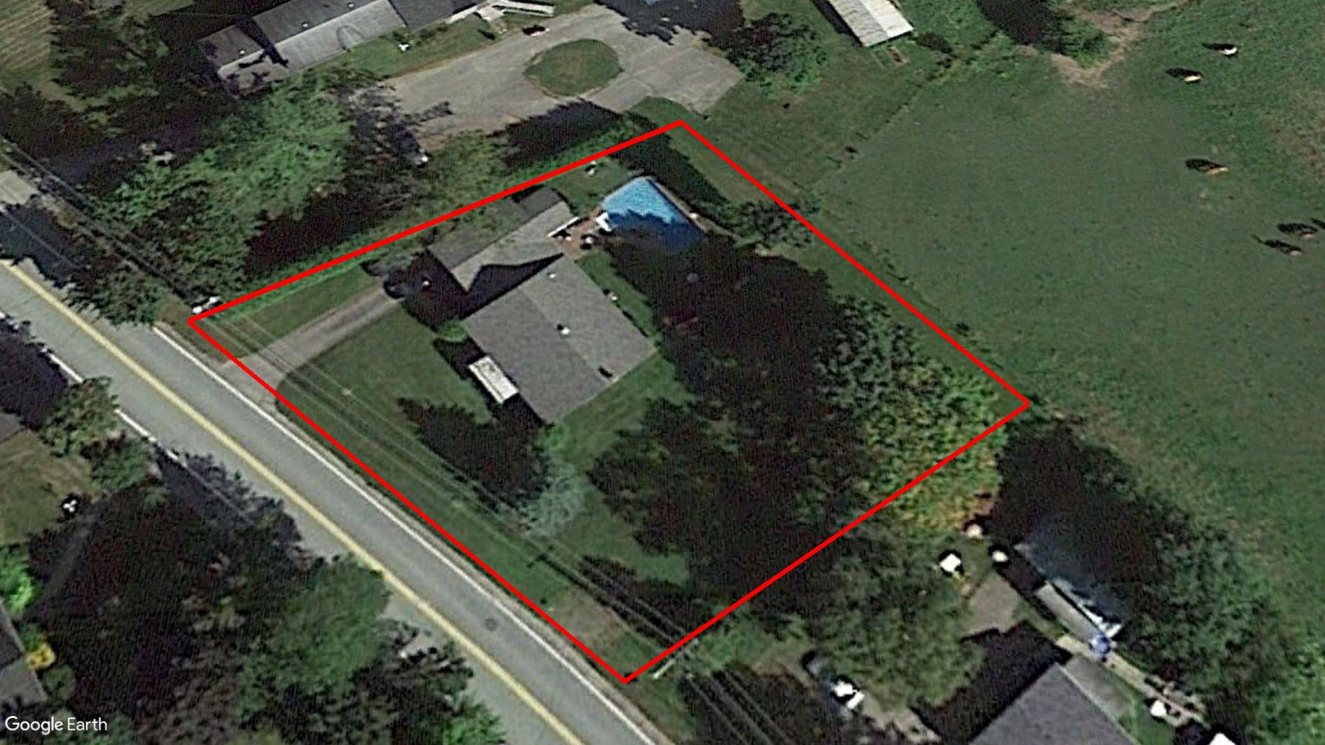 Tax Sale Coaticook, Quebec - 0111 08 2799