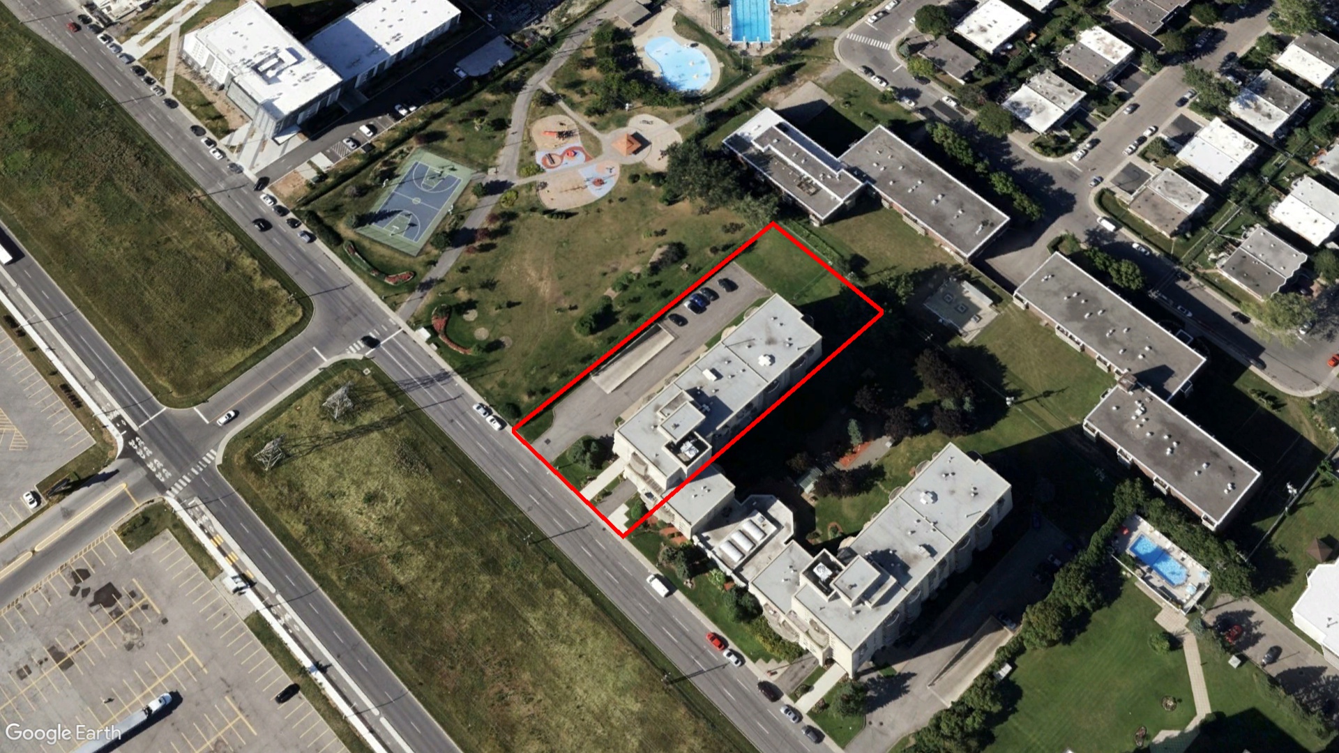 Tax Sale Montreal, Quebec - 041394-59