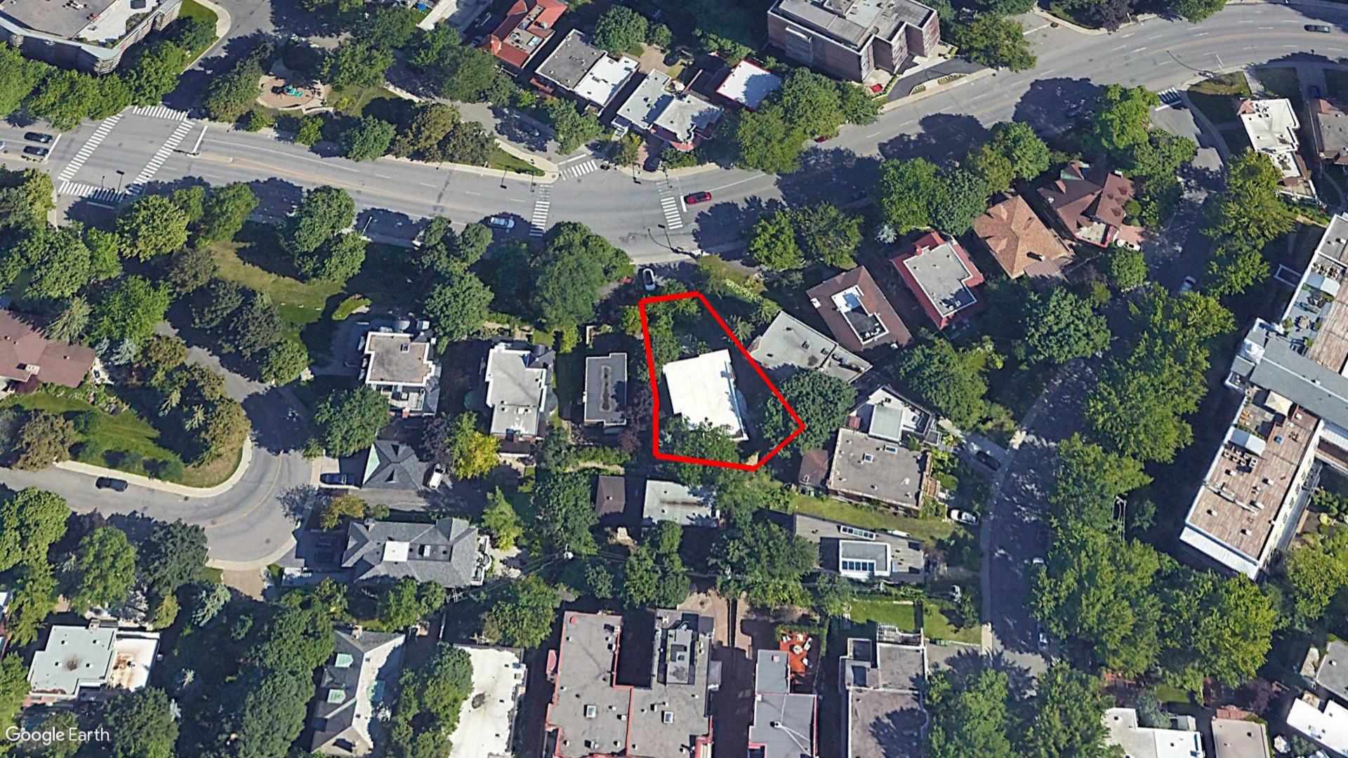 Tax Sale Montreal, Quebec - 030392-19