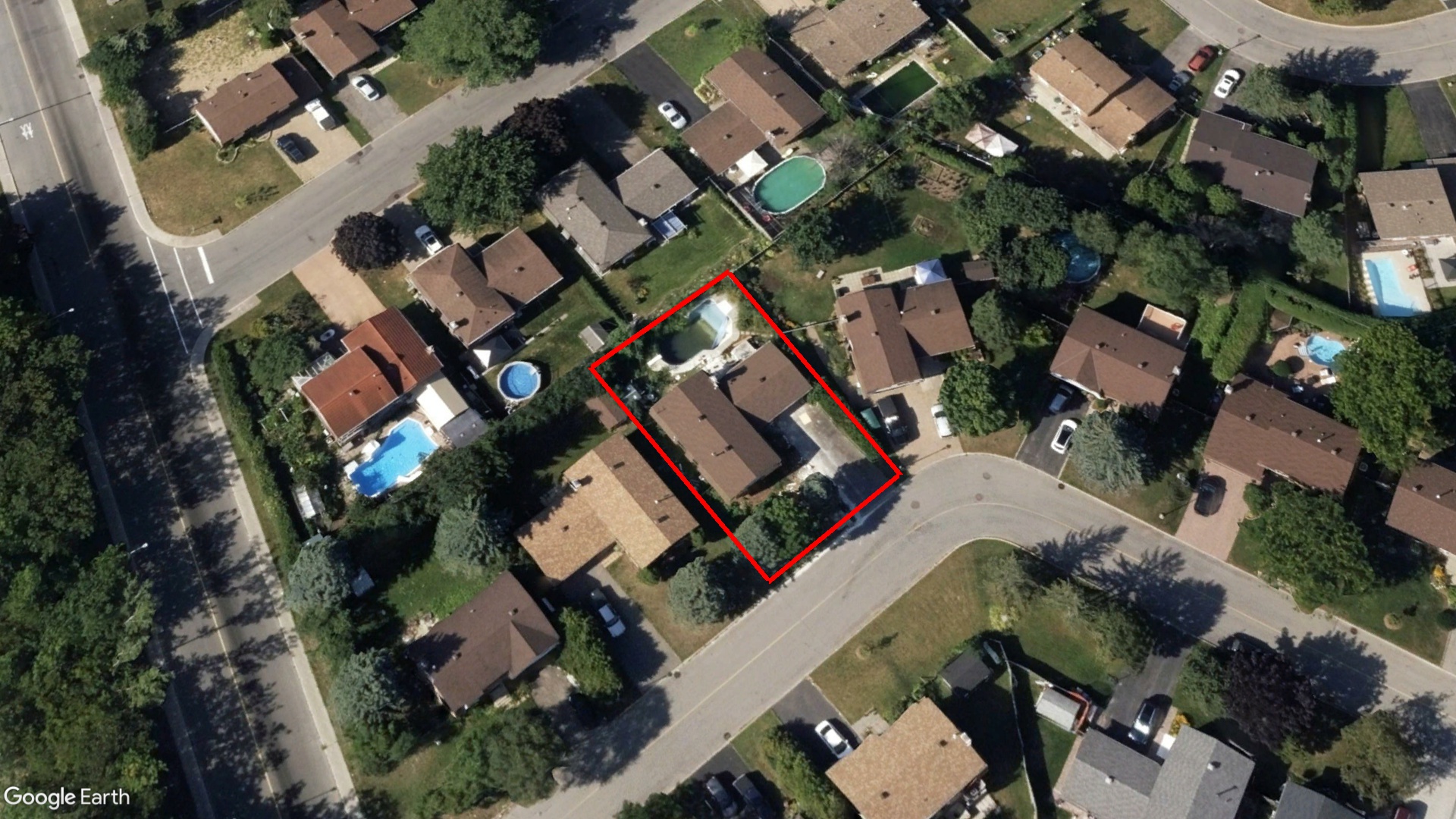 Tax Sale Montreal, Quebec - 040196-64