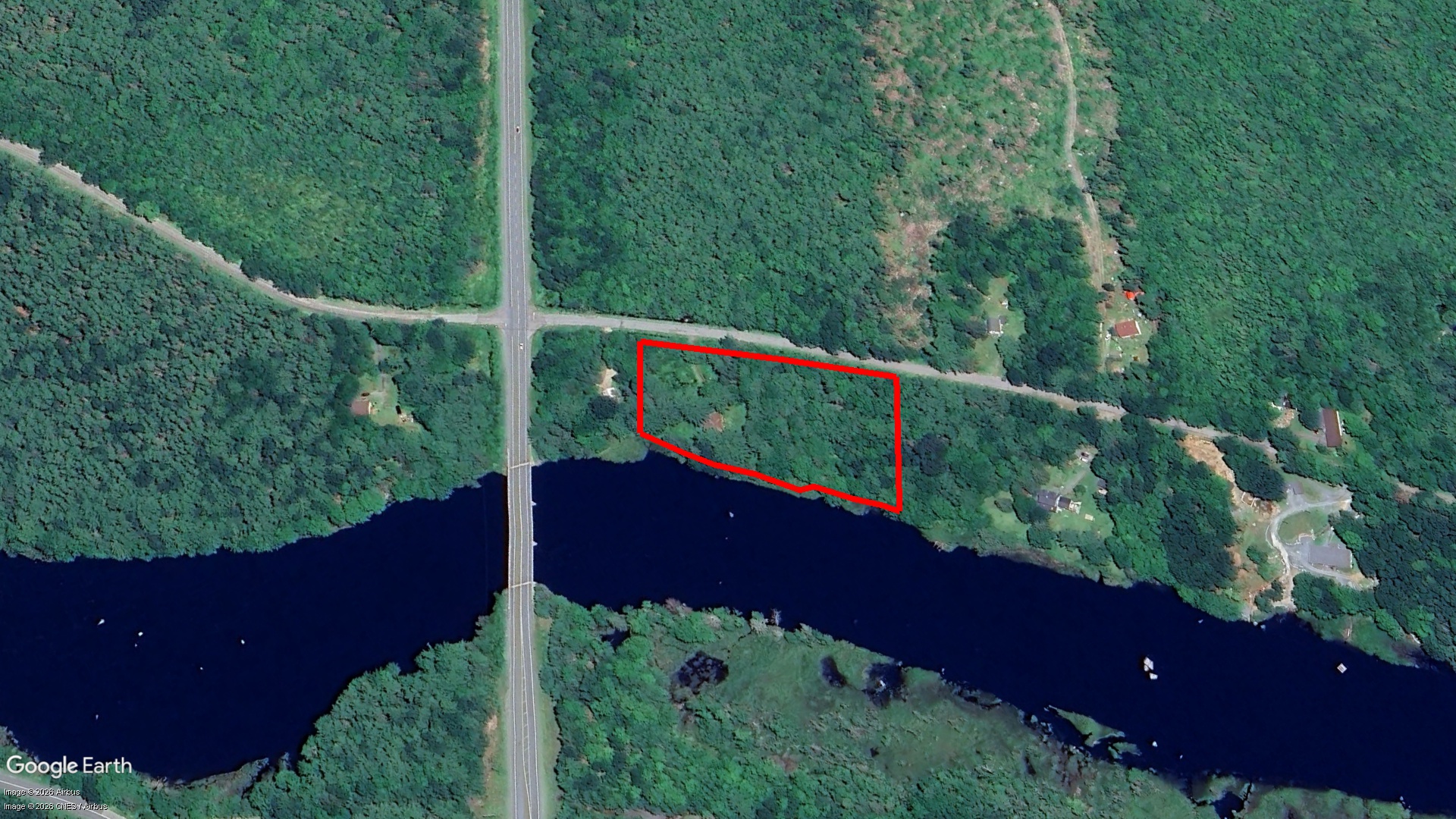 Tax Sale Queens, Nova Scotia - 05138086