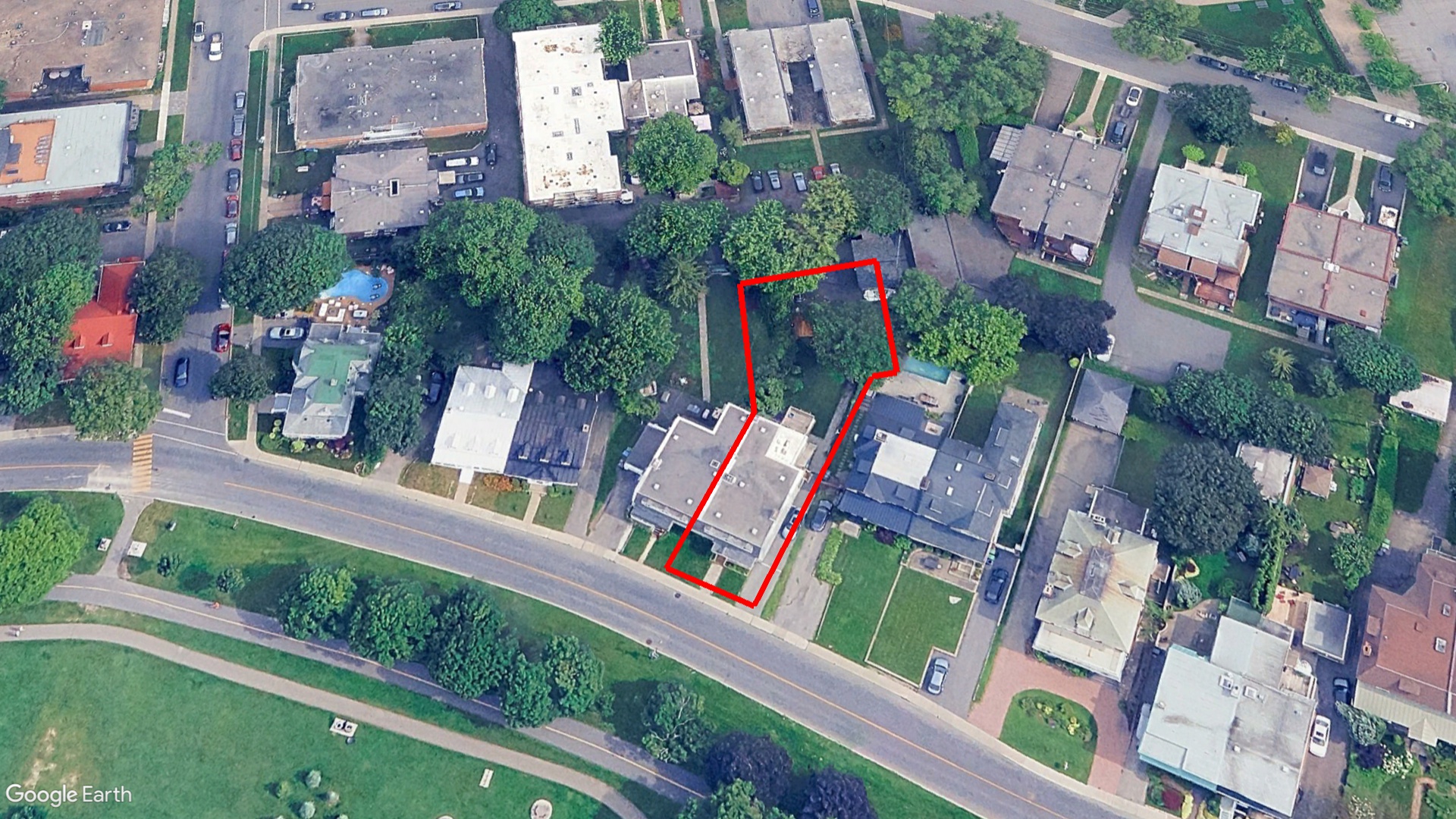 Tax Sale Montreal, Quebec - 052707-30