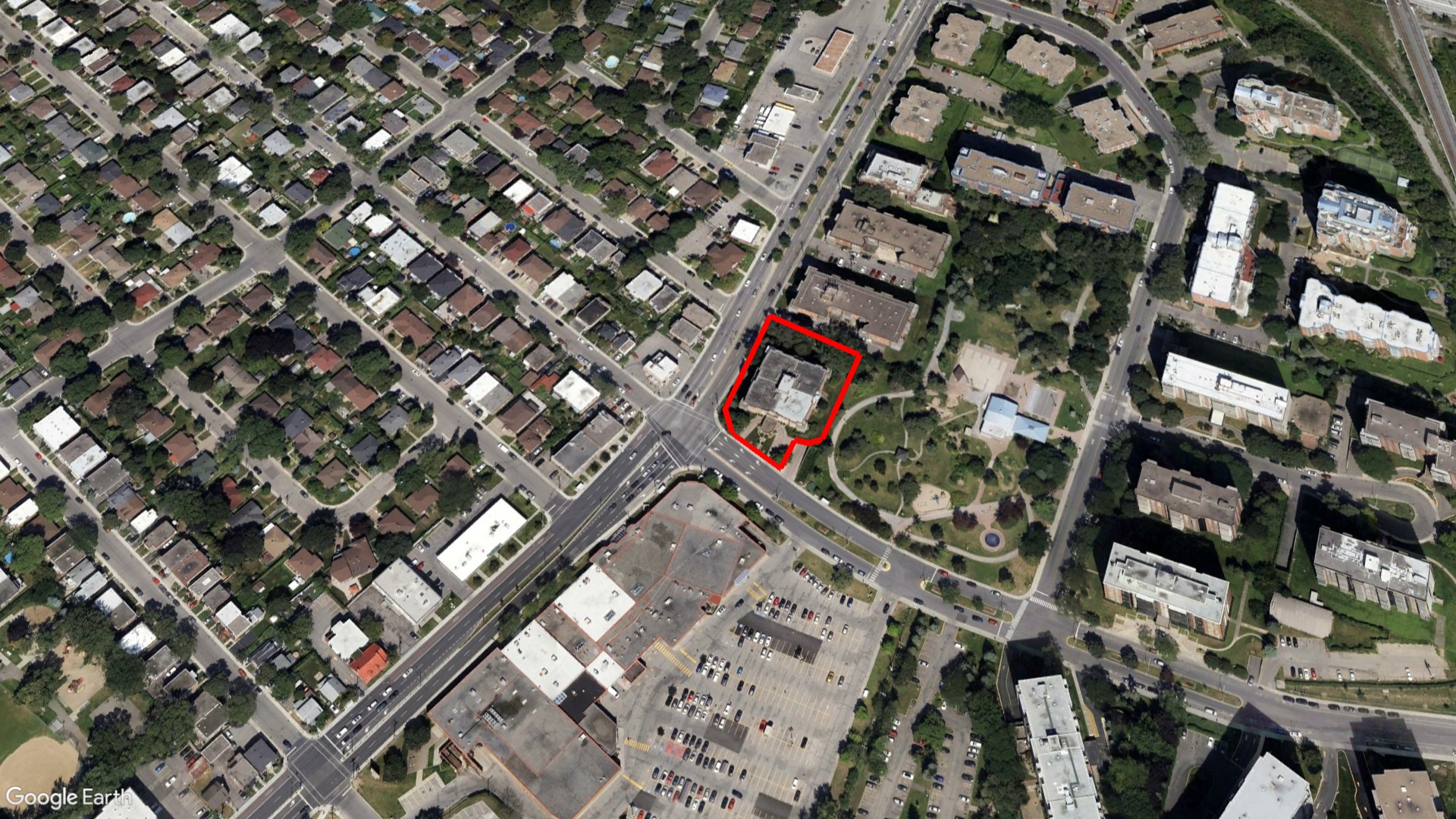 Tax Sale Montreal, Quebec - 041399-14