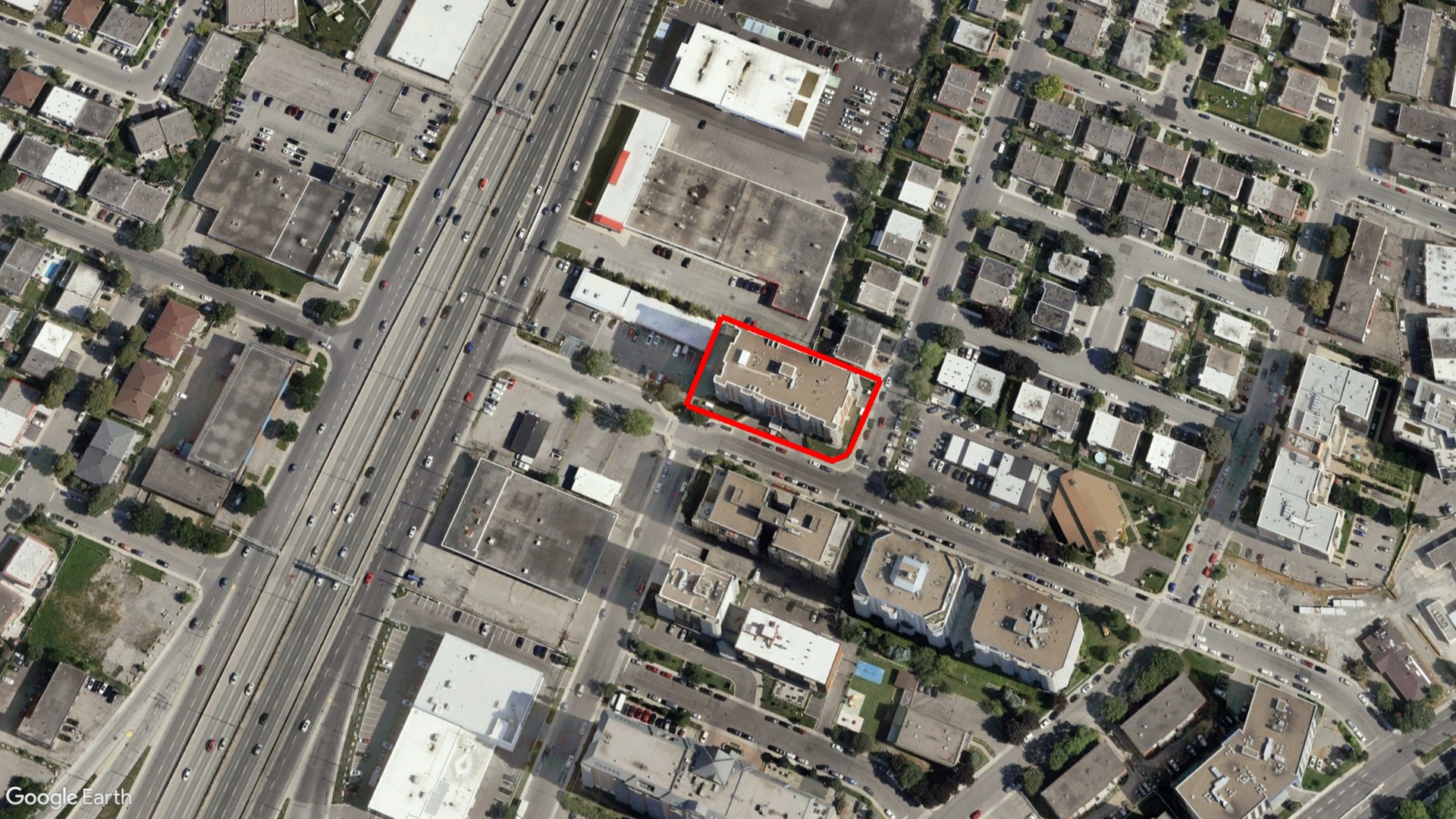 Tax Sale Montreal, Quebec - 051616-14 