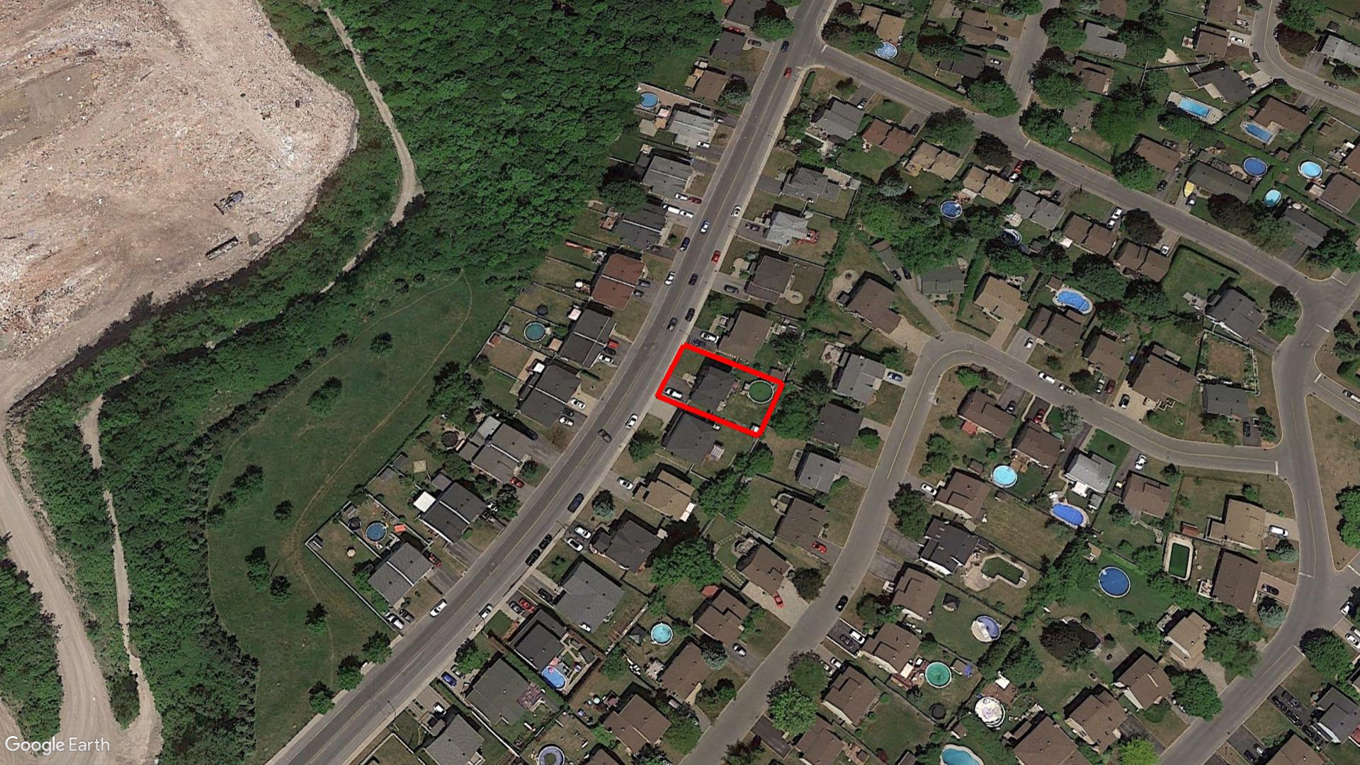 Tax Sale Montreal, Quebec - 040189-46