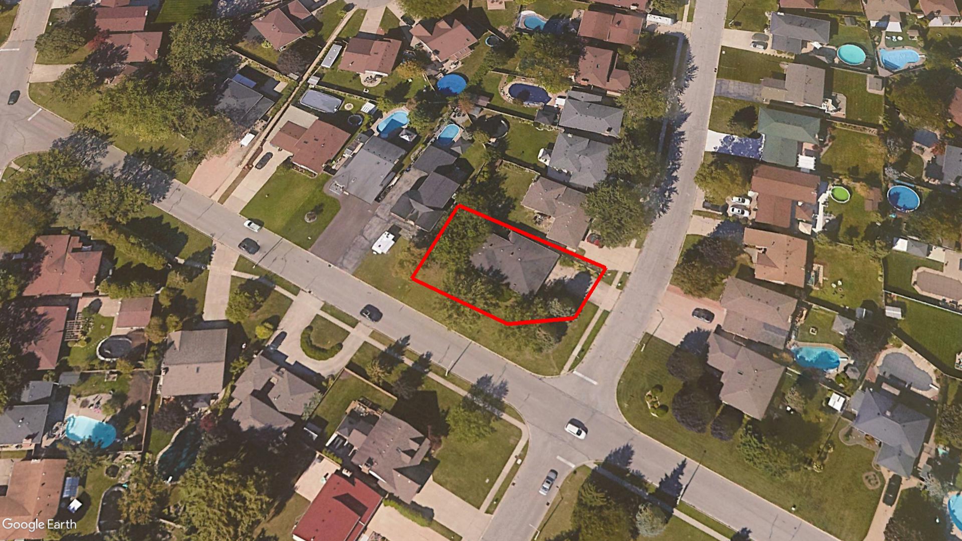 Tax Sale Tecumseh, Ontario - 37 44 220 000 23800 0000