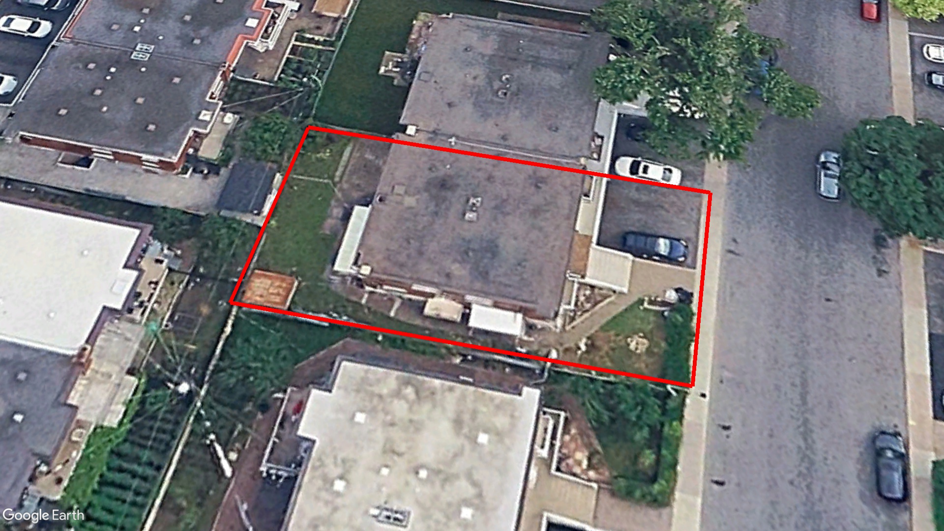 Tax Sale Montreal, Quebec - 020920-18