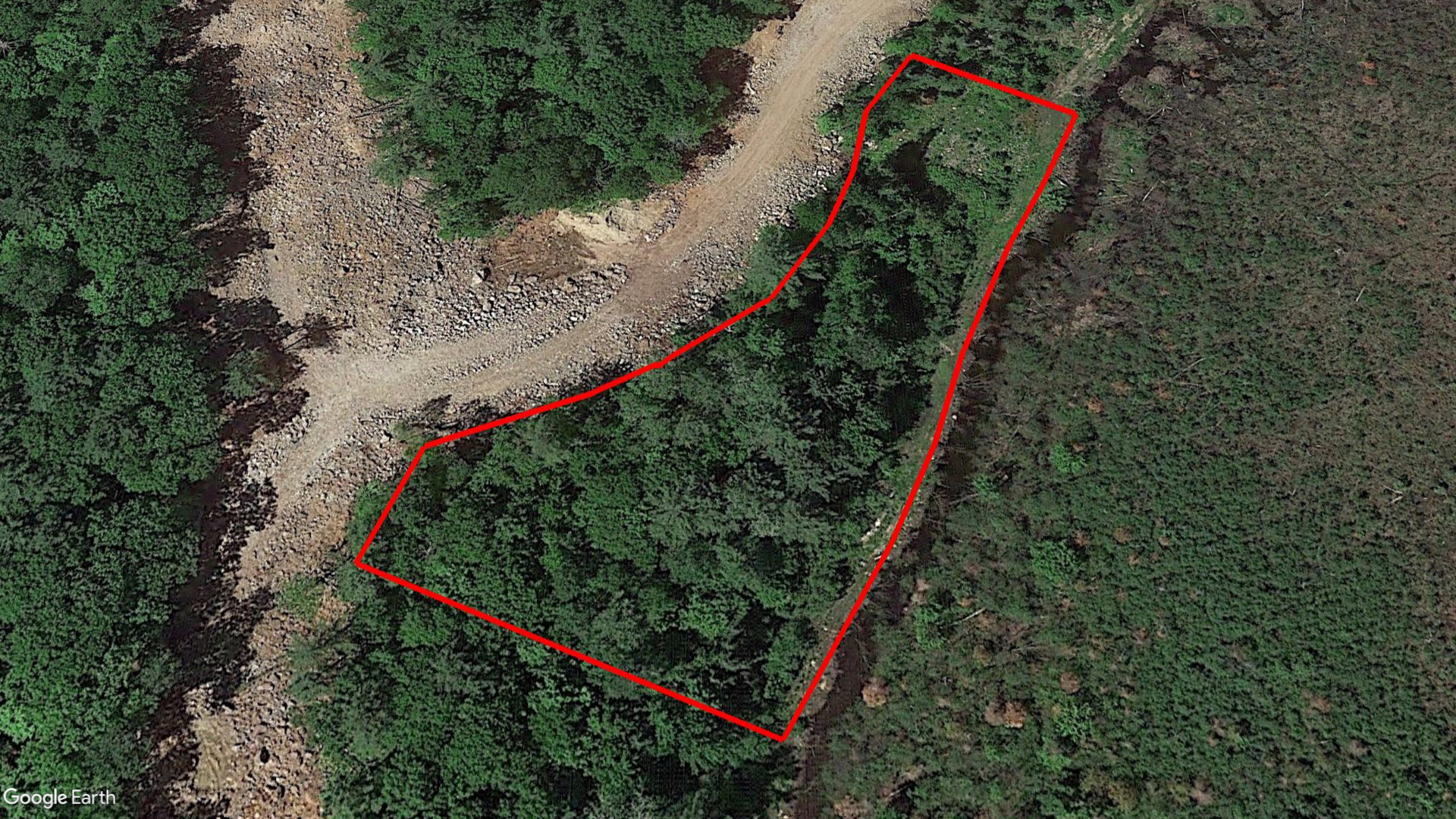 Tax Sale  Des-Collines-De-L'outaouais, Quebec - 7052-11-8060