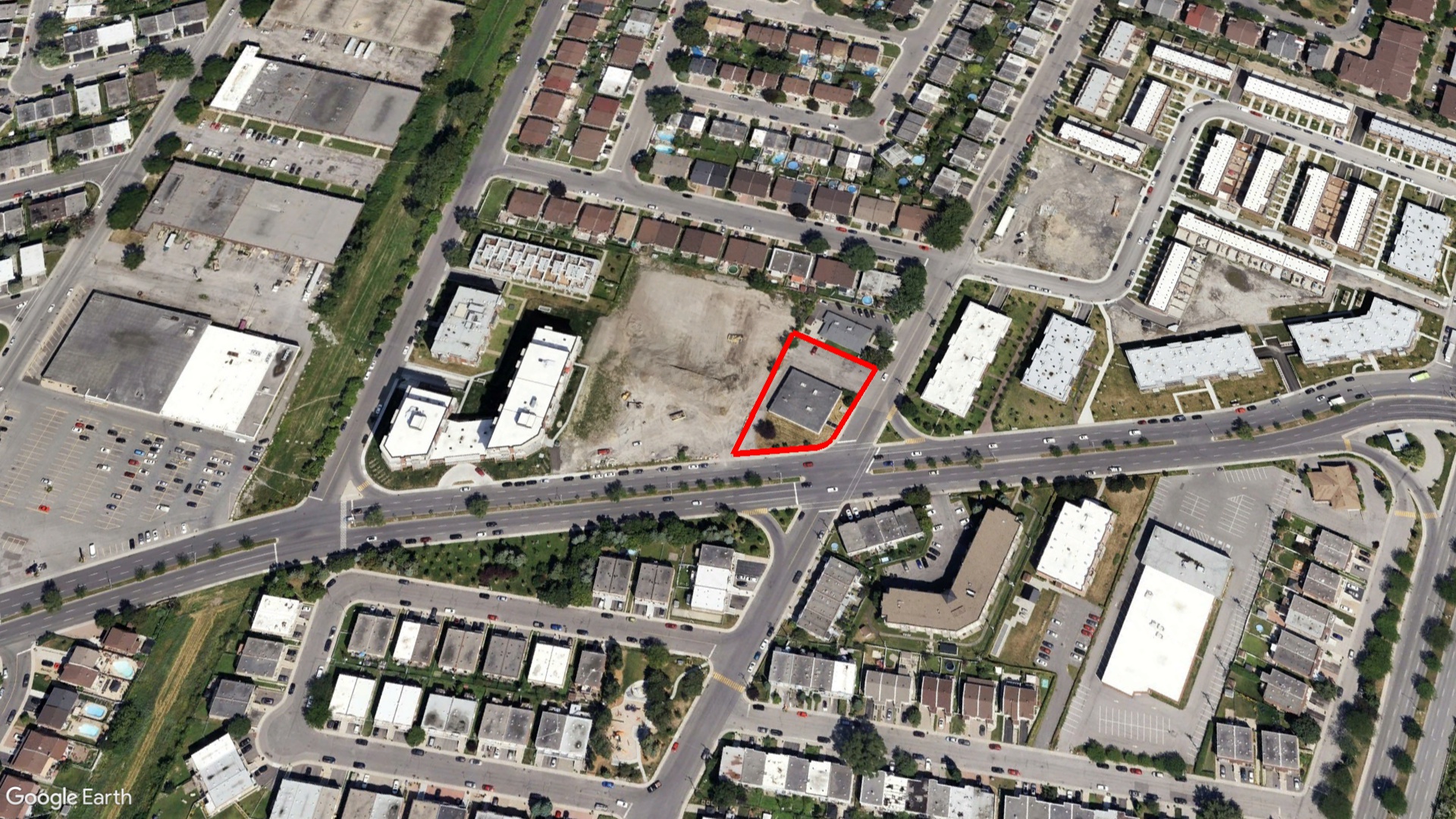 Tax Sale Montreal, Quebec - 040419-14