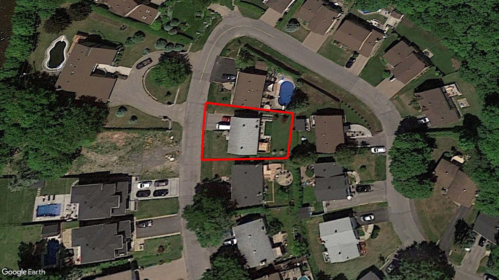 Tax Sale Montreal, Quebec - 040067-66