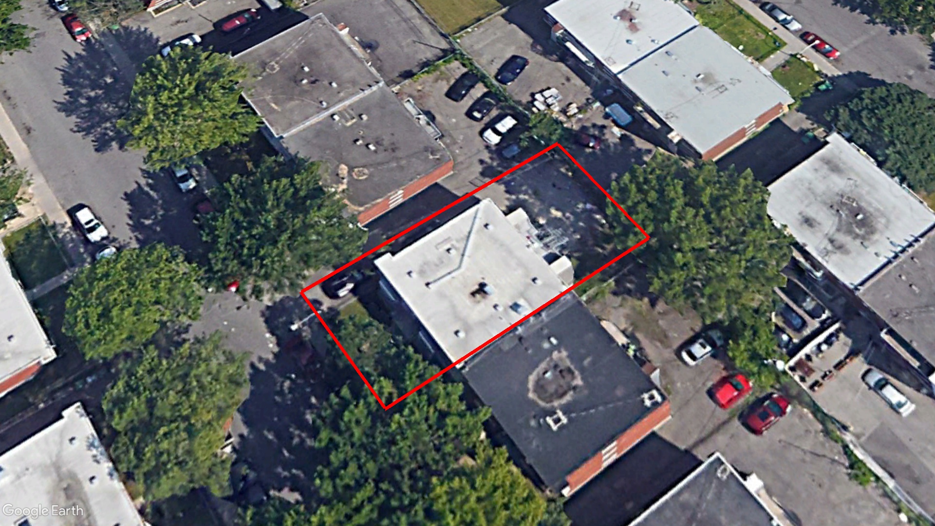 Tax Sale Montreal, Quebec - 020809-89