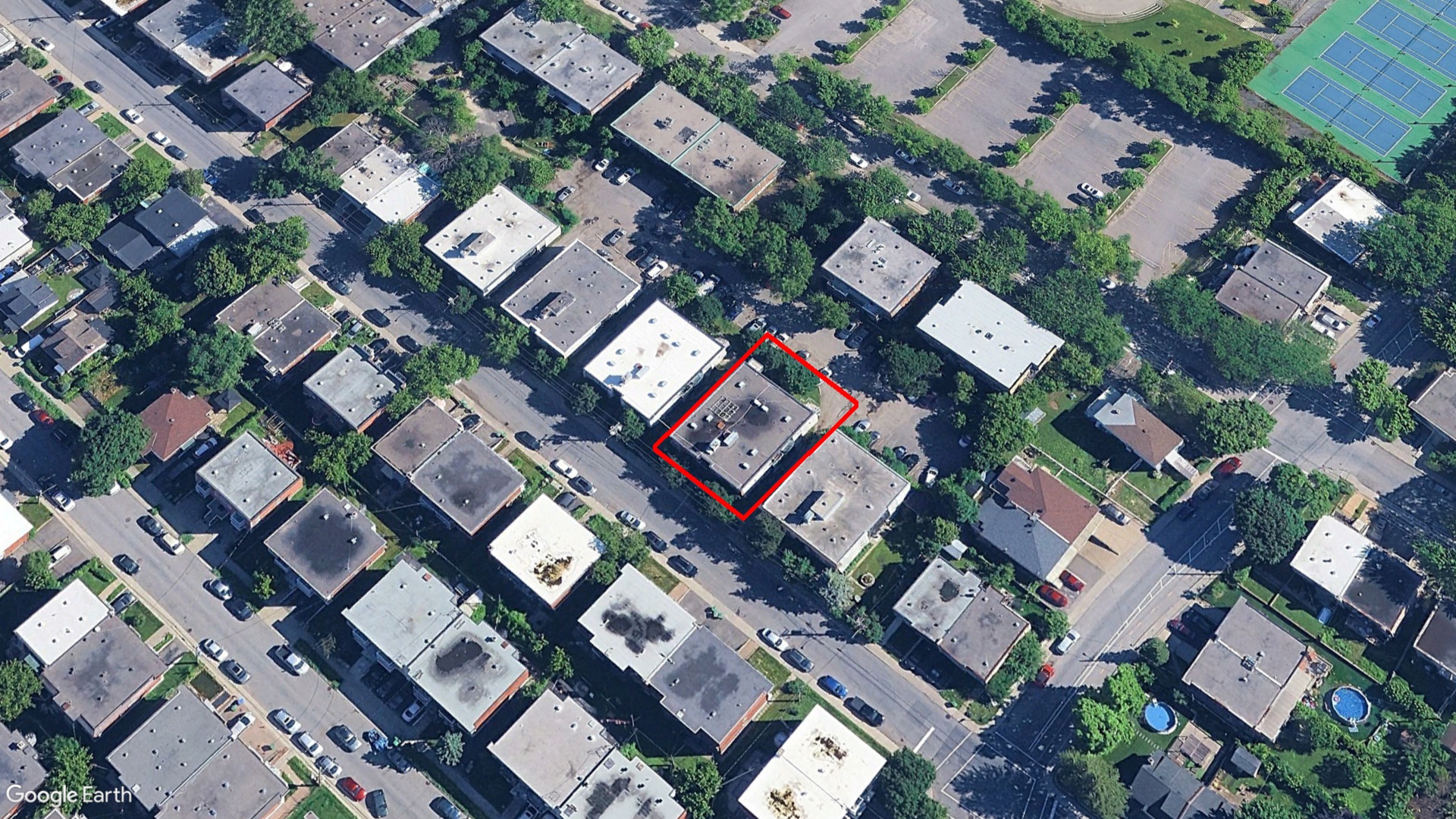 Tax Sale Montreal, Quebec - 020716-81