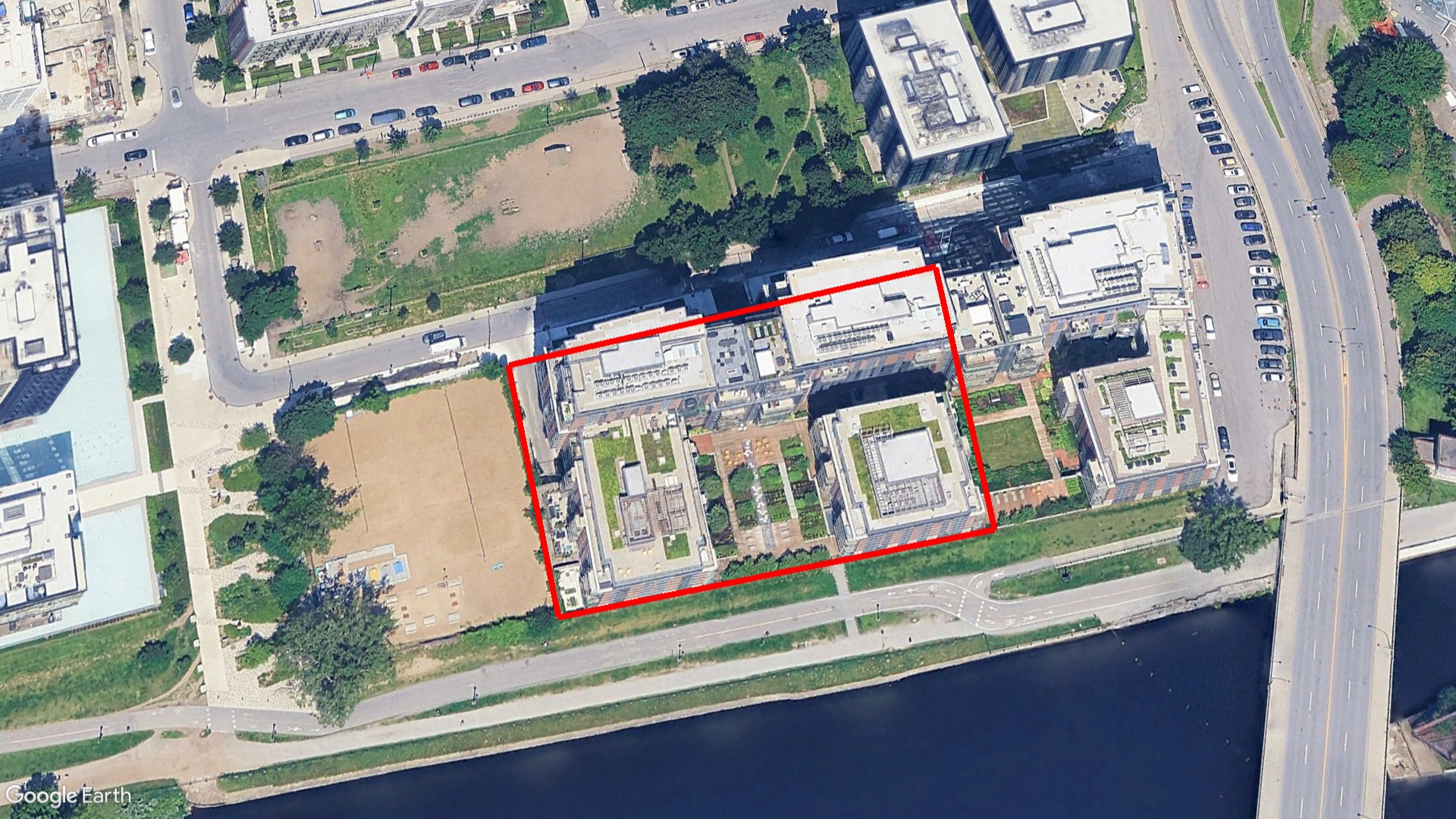 Tax Sale Montreal, Quebec - 120127-33