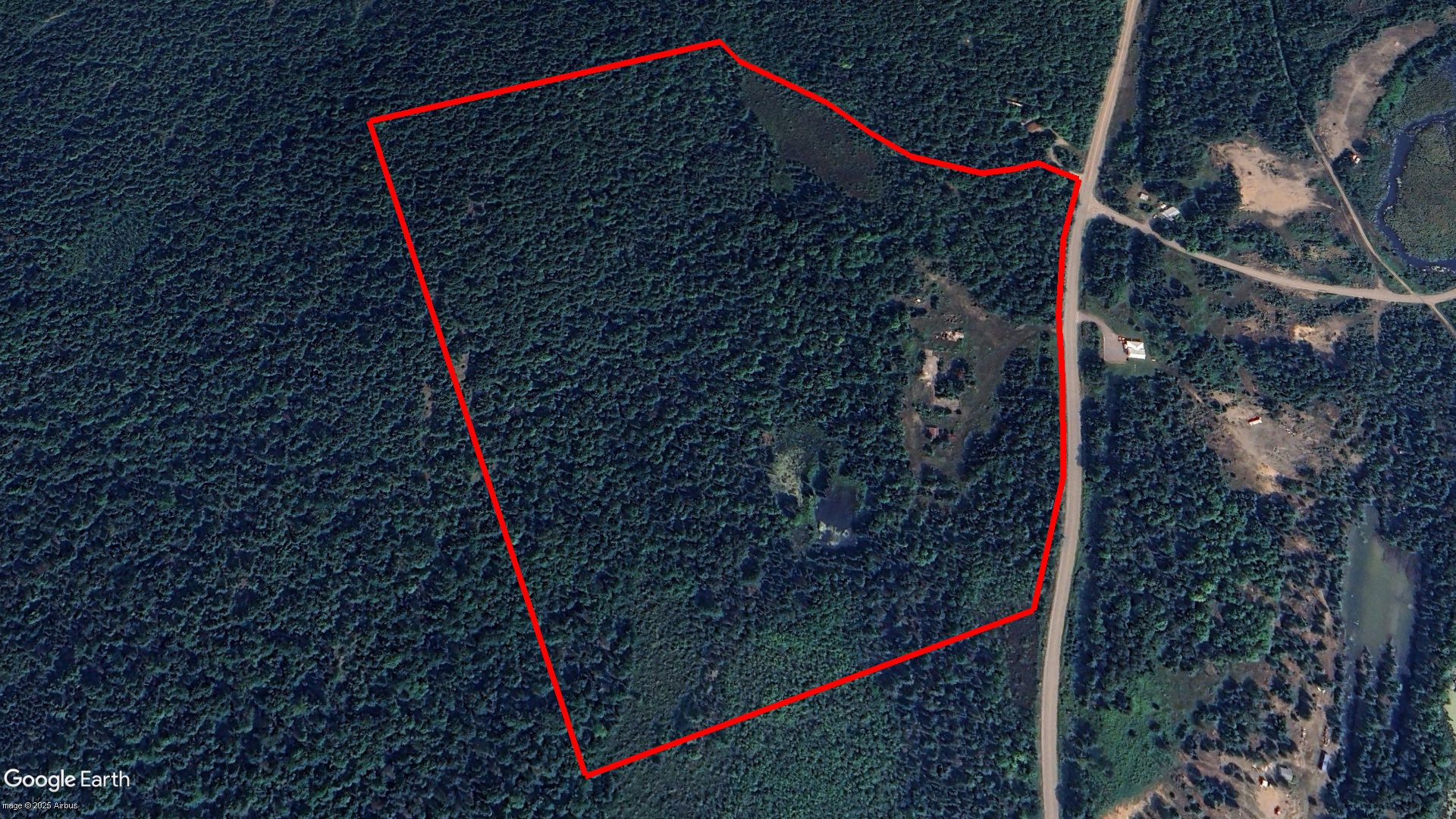 Tax Sale North Frontenac, Ontario - 10 42 090 010 07402 0000