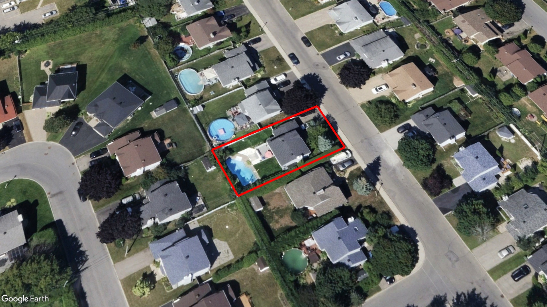 Tax Sale Montreal, Quebec - 041251-46