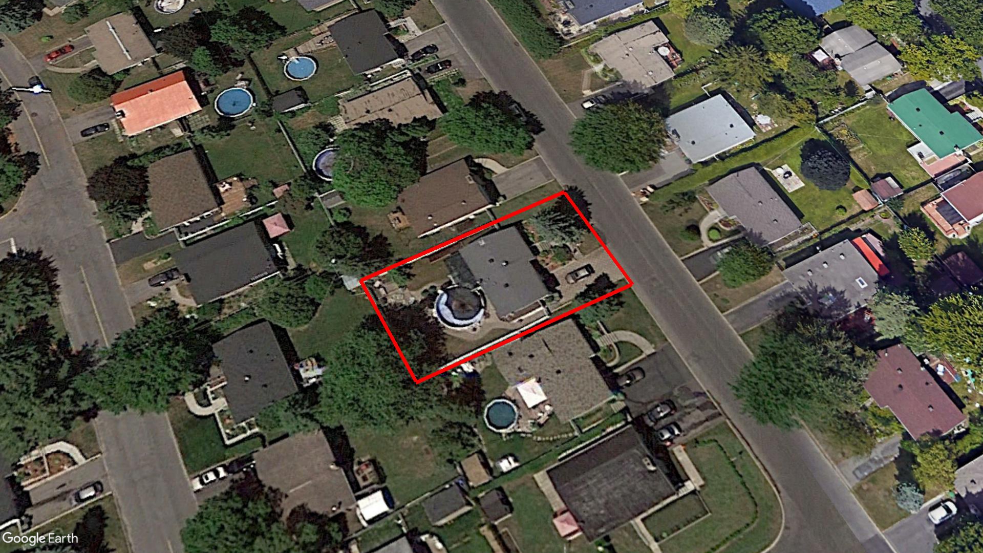 Tax Sale Montreal, Quebec - 040055-60