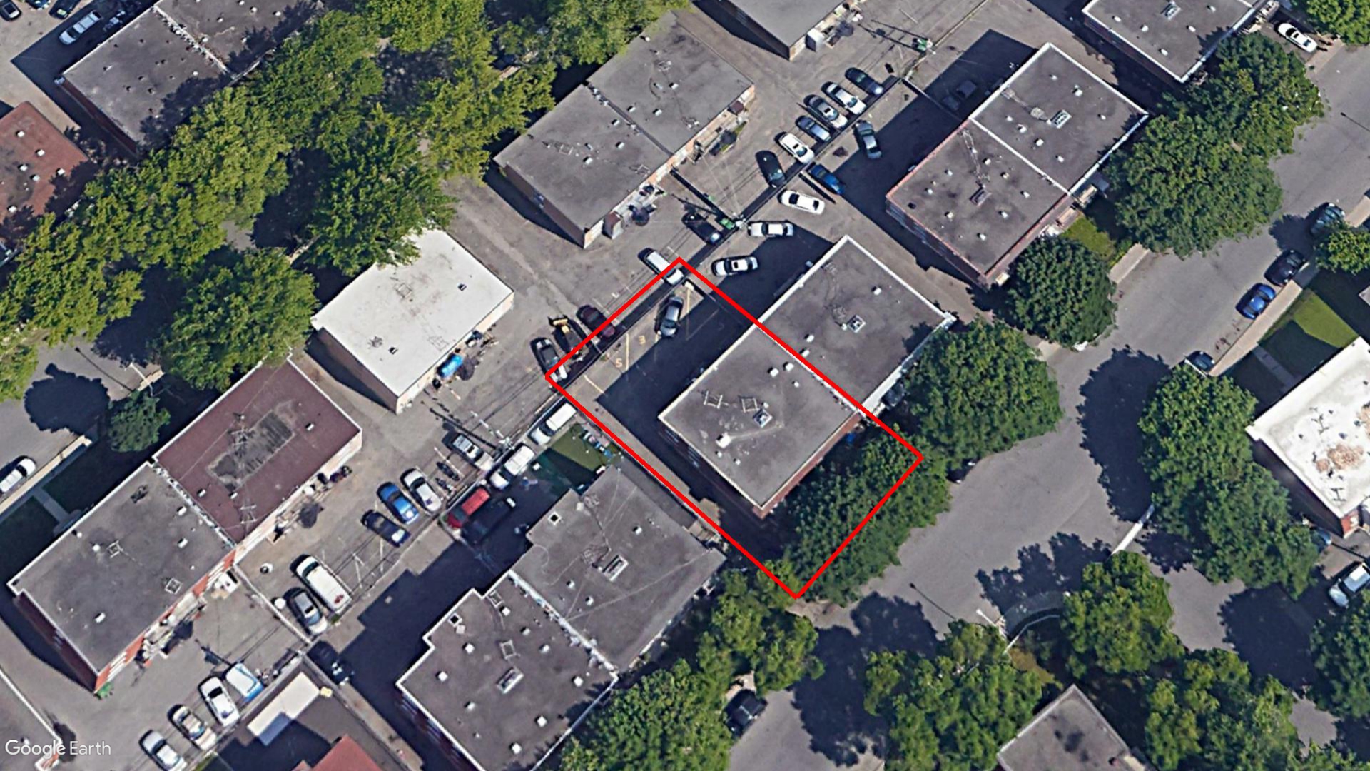 Tax Sale Montreal, Quebec - 020885-43