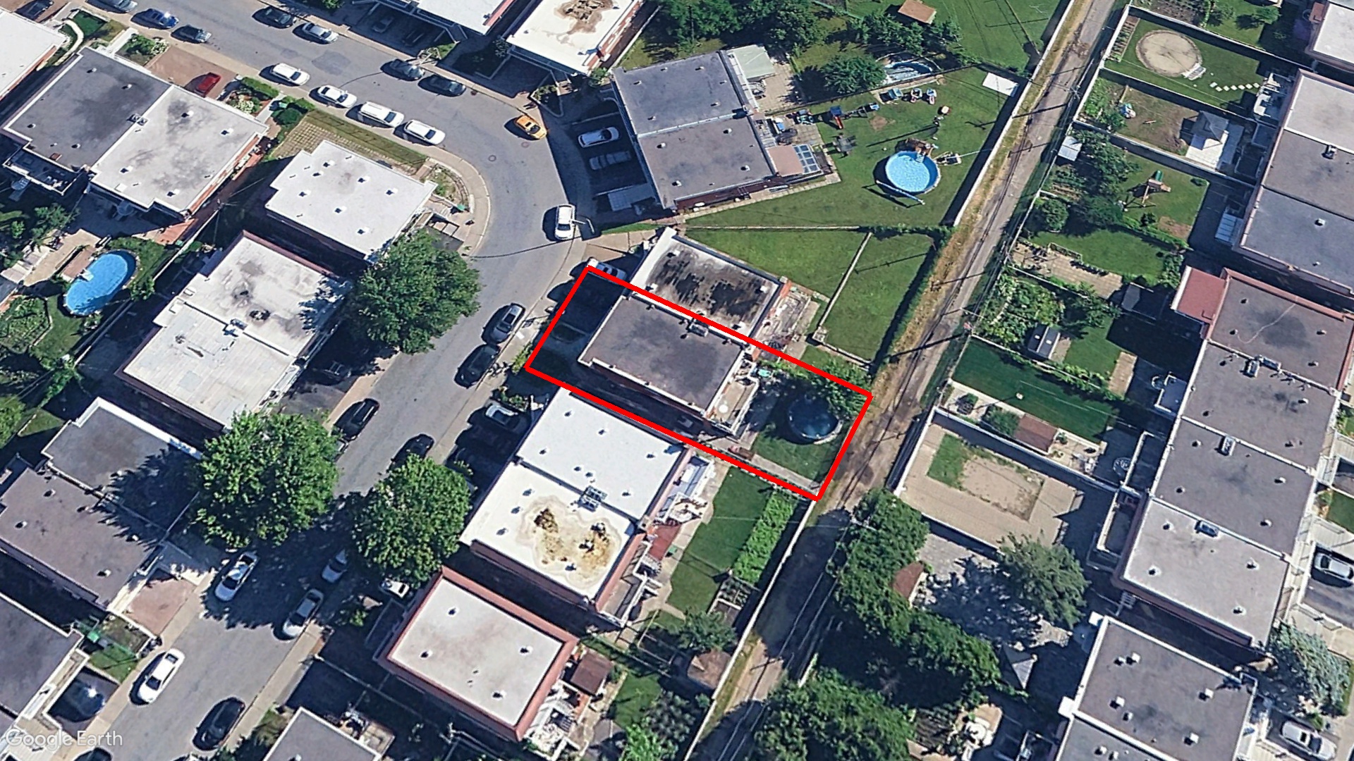 Tax Sale Montreal, Quebec - 020785-71