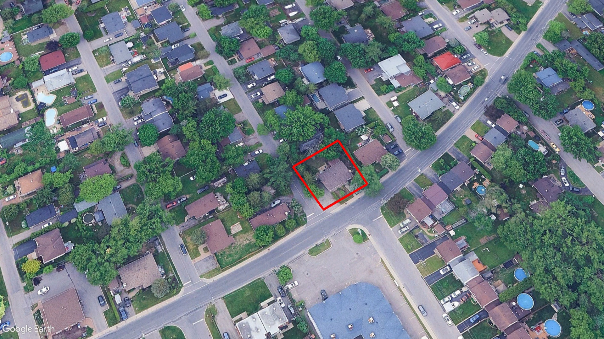 Tax Sale Montreal, Quebec - 040186-07