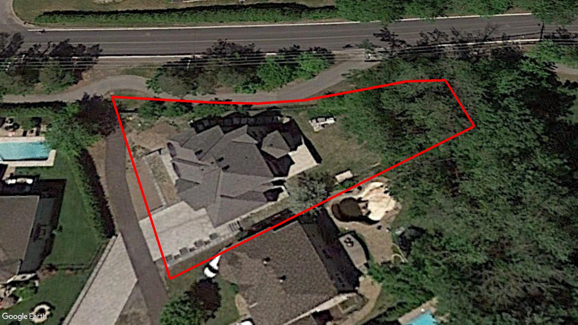 Tax Sale Montreal, Quebec - 050969-68