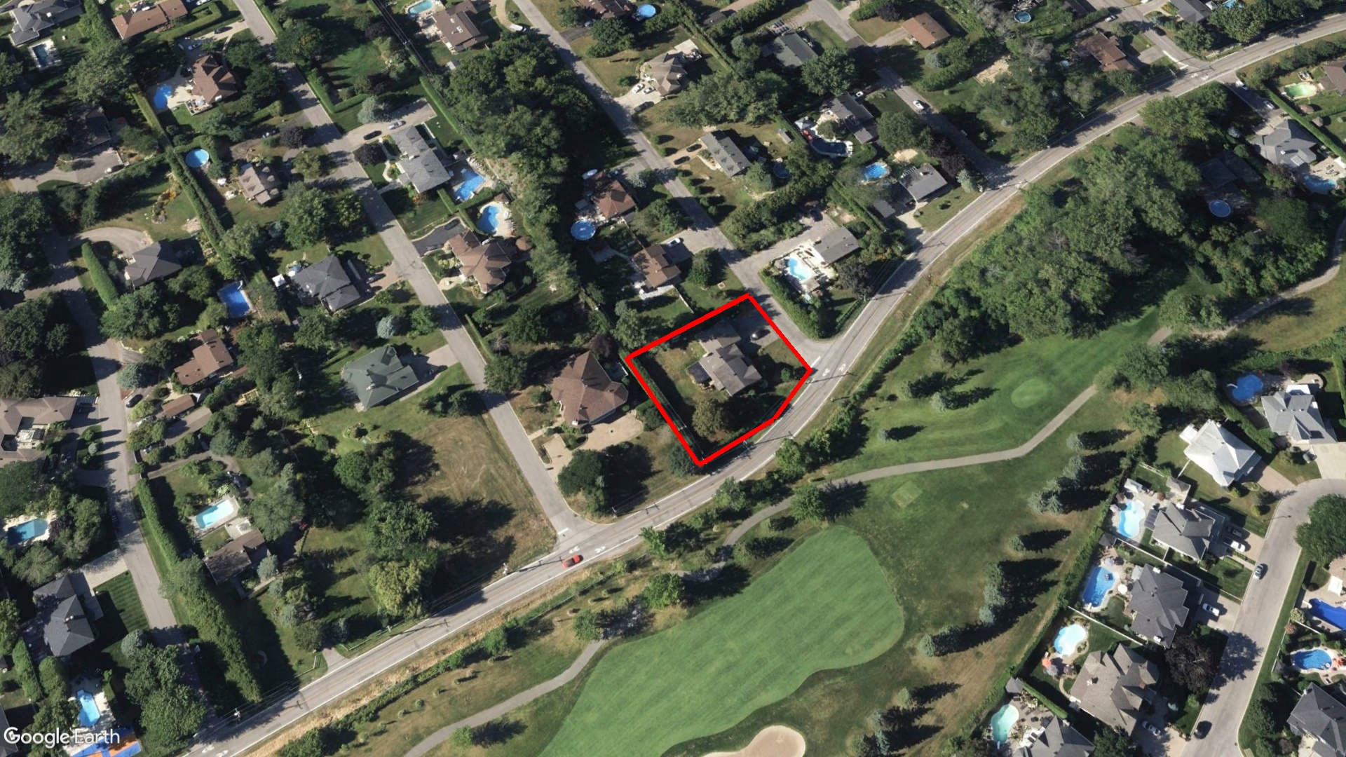 Tax Sale Montreal, Quebec - 040513-06