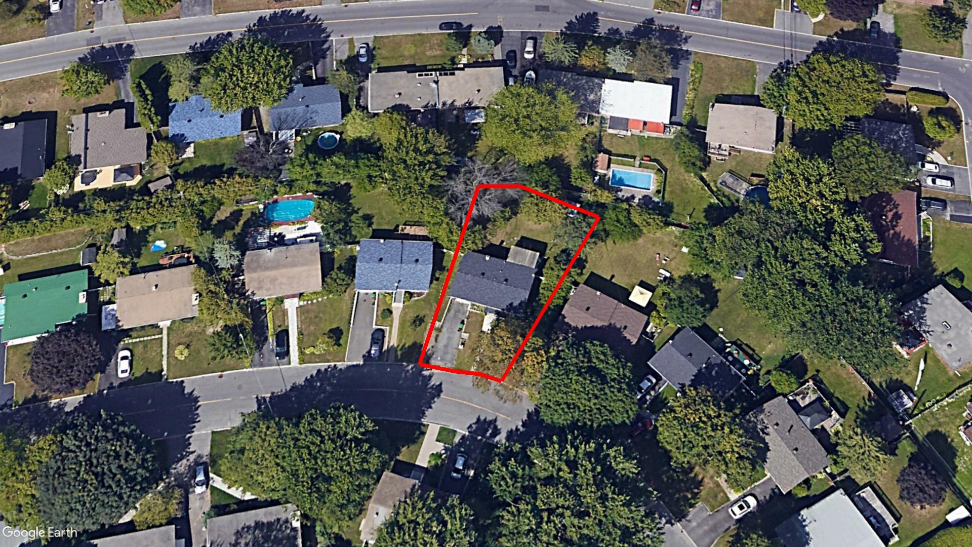 Tax Sale Montreal, Quebec - 040042-54