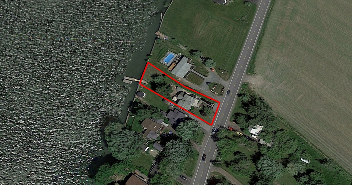 Tax Sale in LA VALLÉEDURICHELIEU, Quebec 437, chemin des patriotes, saintdenissur