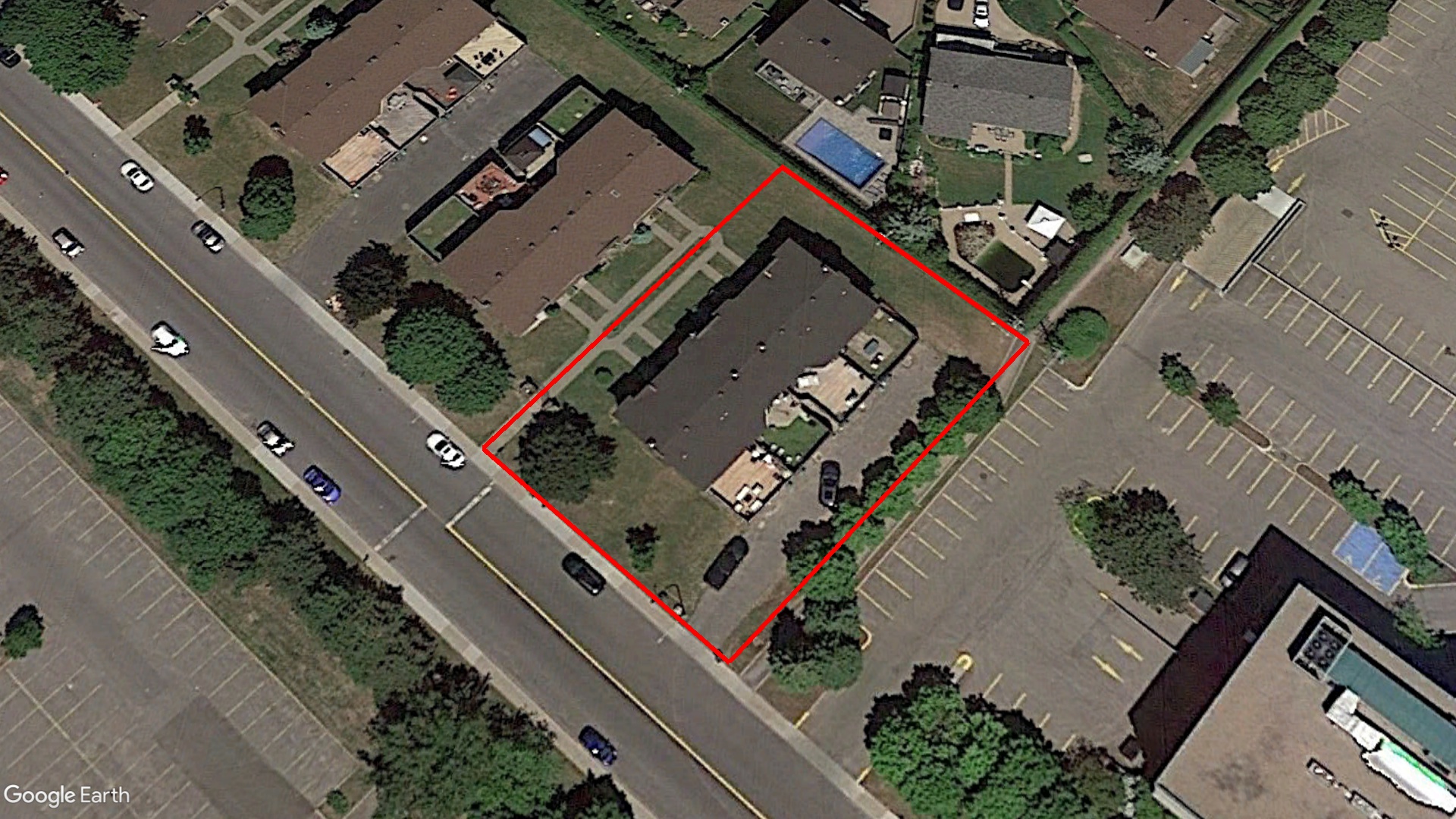 Tax Sale Montreal, Quebec - 041231-85