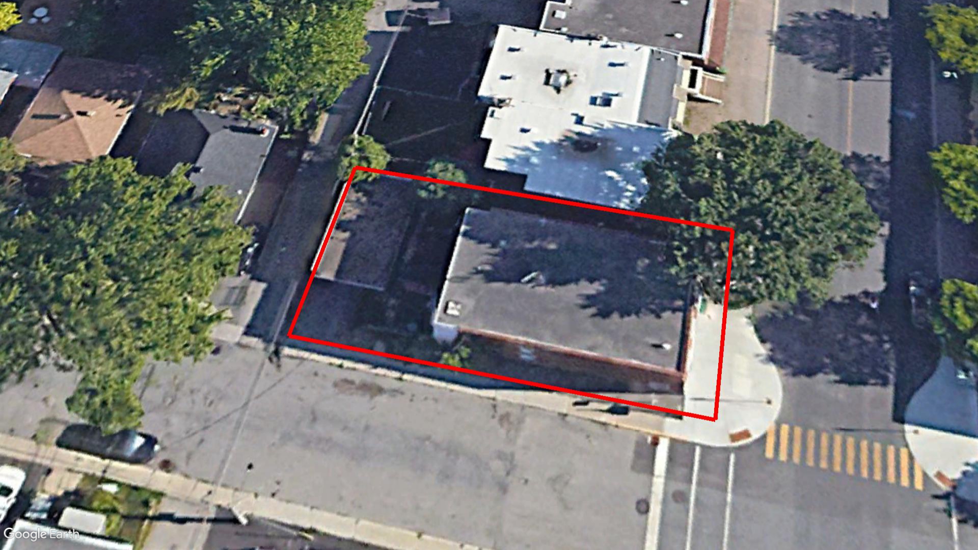 Tax Sale Montreal, Quebec - 040479-07